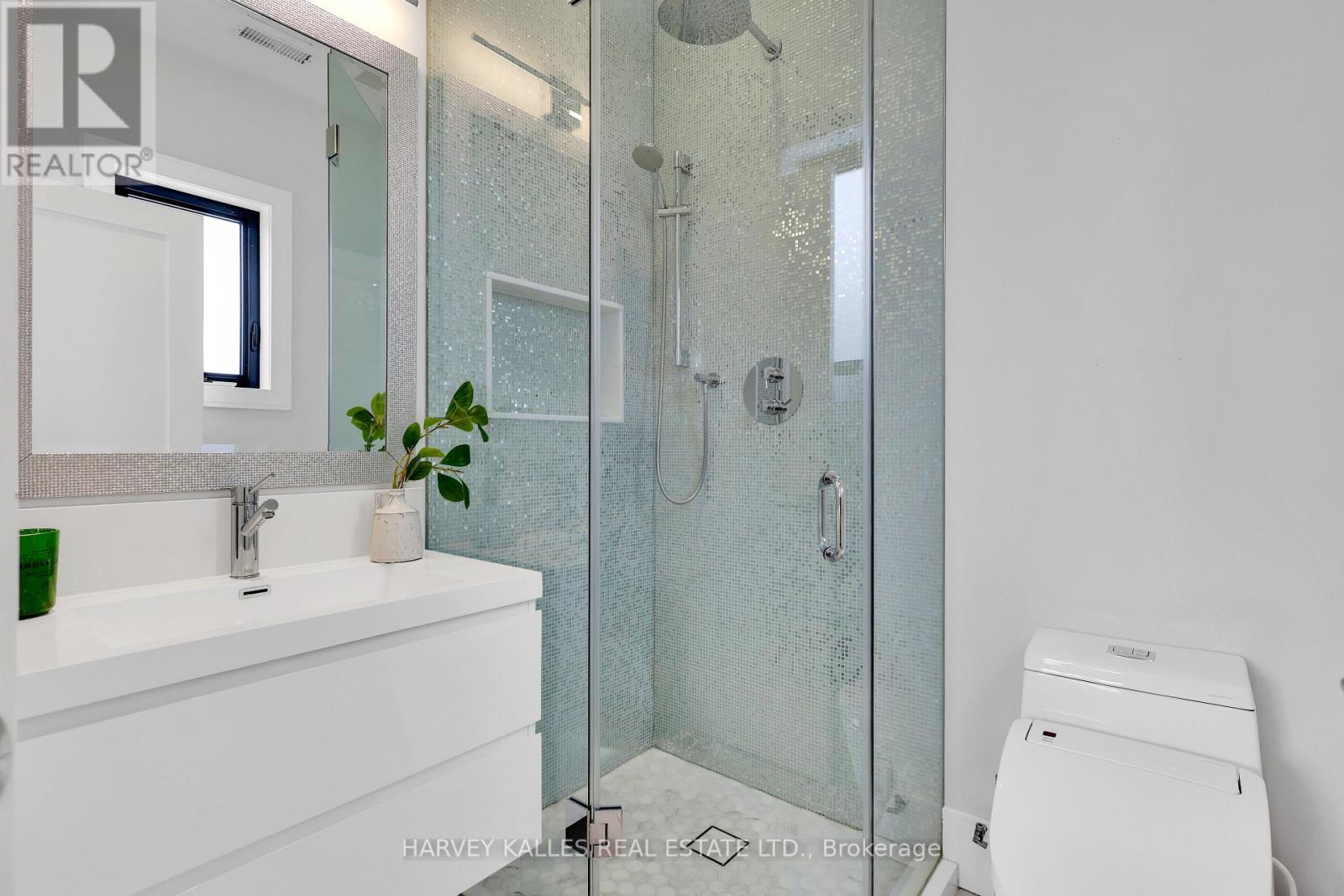 12 Armour Boulevard, Toronto, Ontario  M5M 3C1 - Photo 35 - C12714540