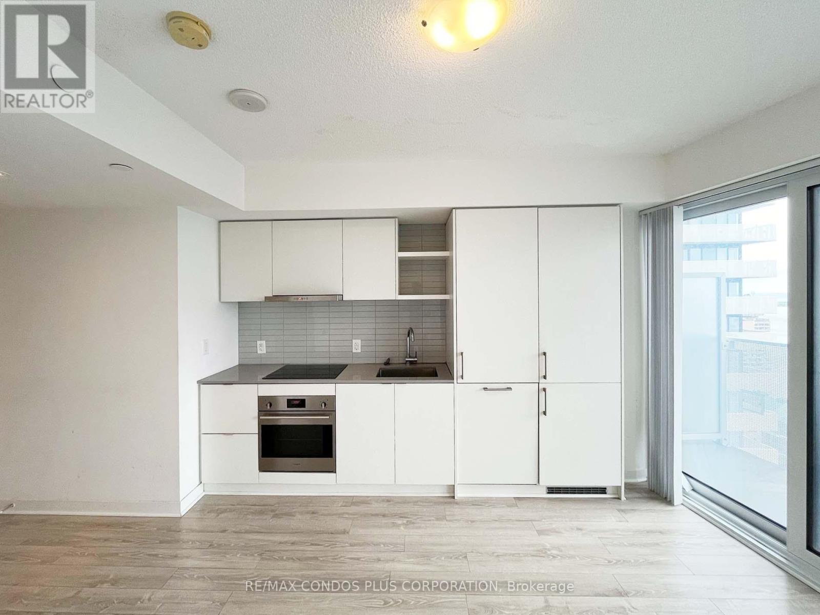 6608 - 100 Harbour Street, Toronto, Ontario  M5J 0B5 - Photo 3 - C12714604