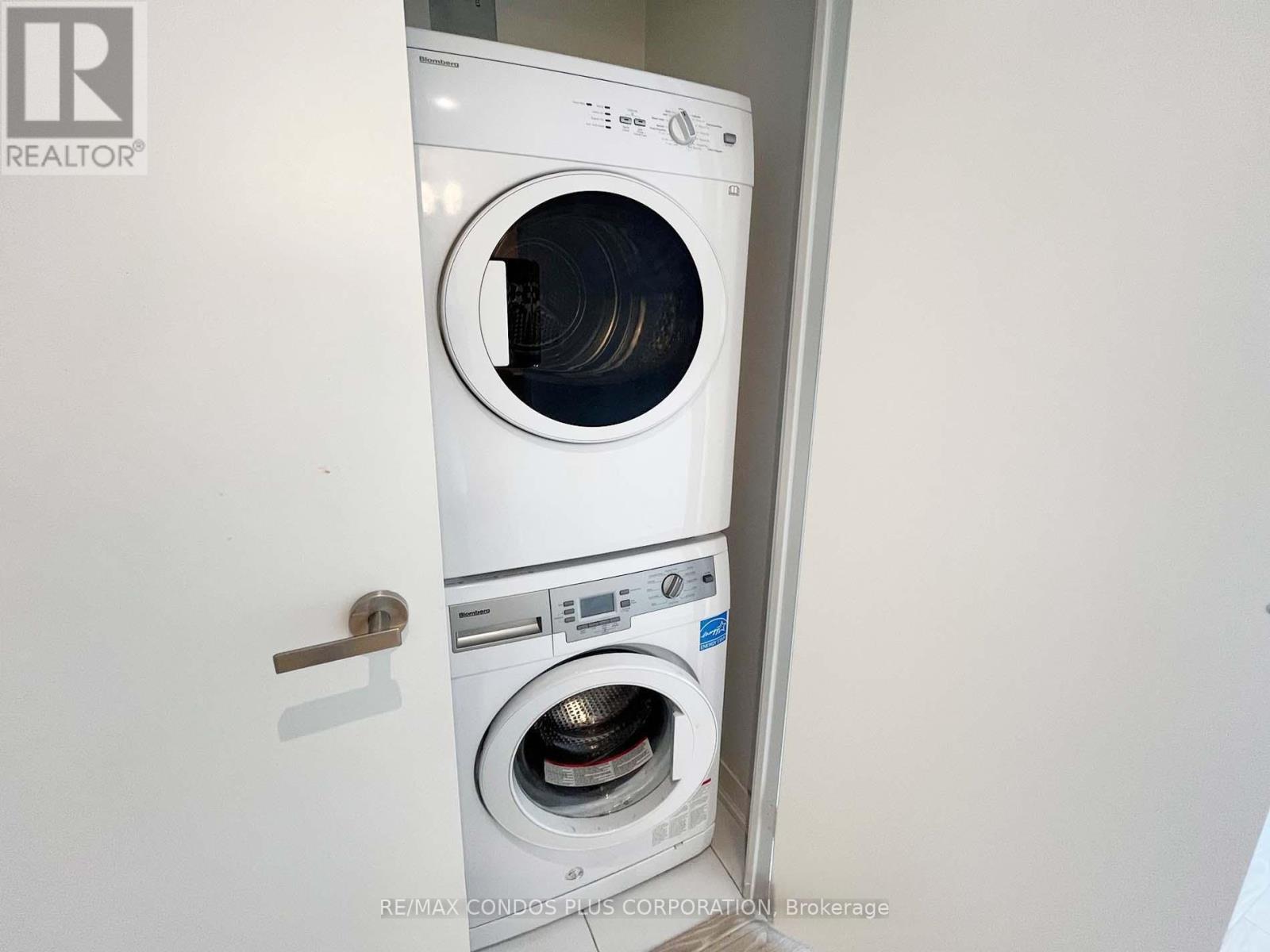 6608 - 100 Harbour Street, Toronto, Ontario  M5J 0B5 - Photo 5 - C12714604