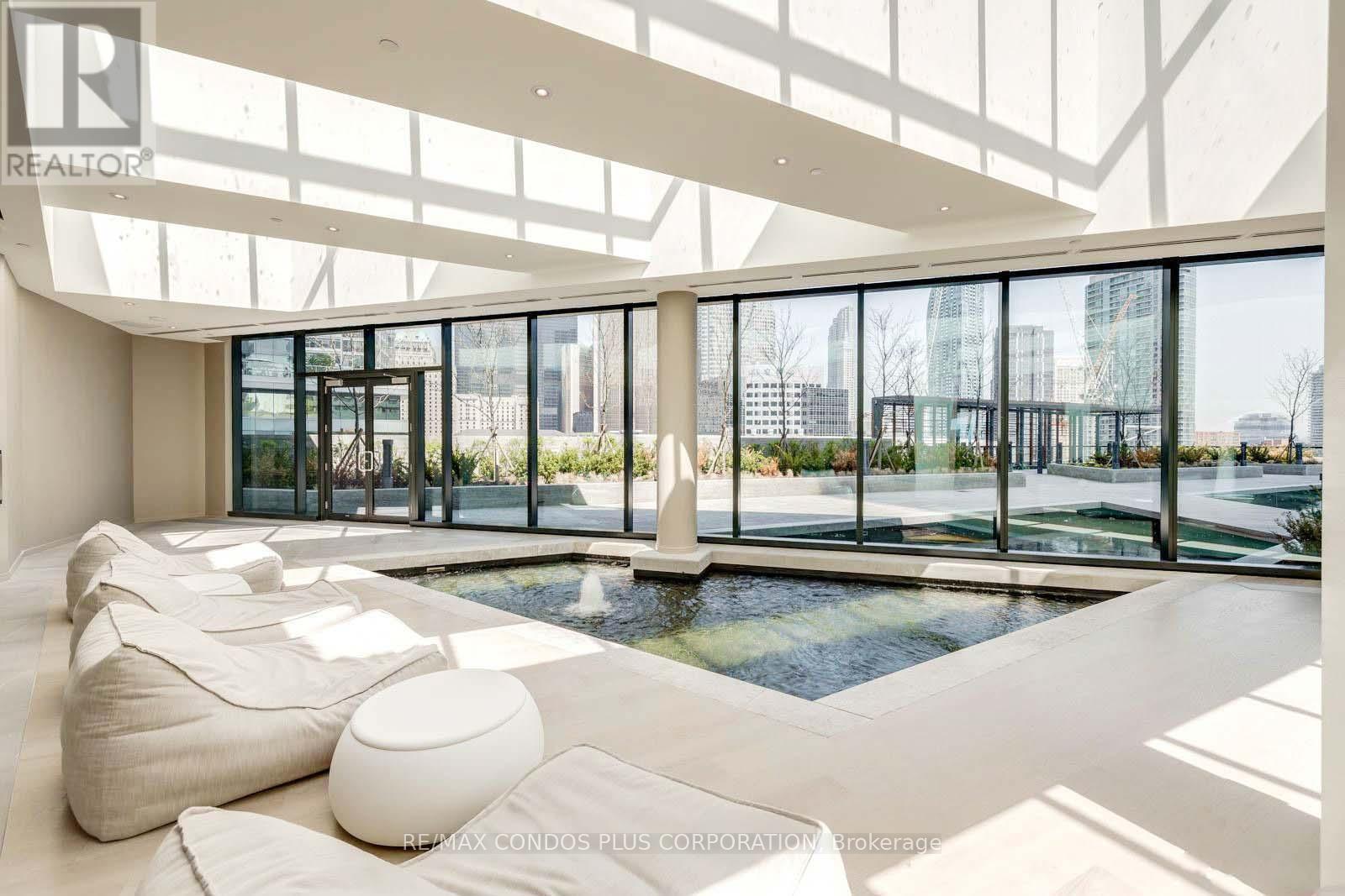 6608 - 100 Harbour Street, Toronto, Ontario  M5J 0B5 - Photo 9 - C12714604