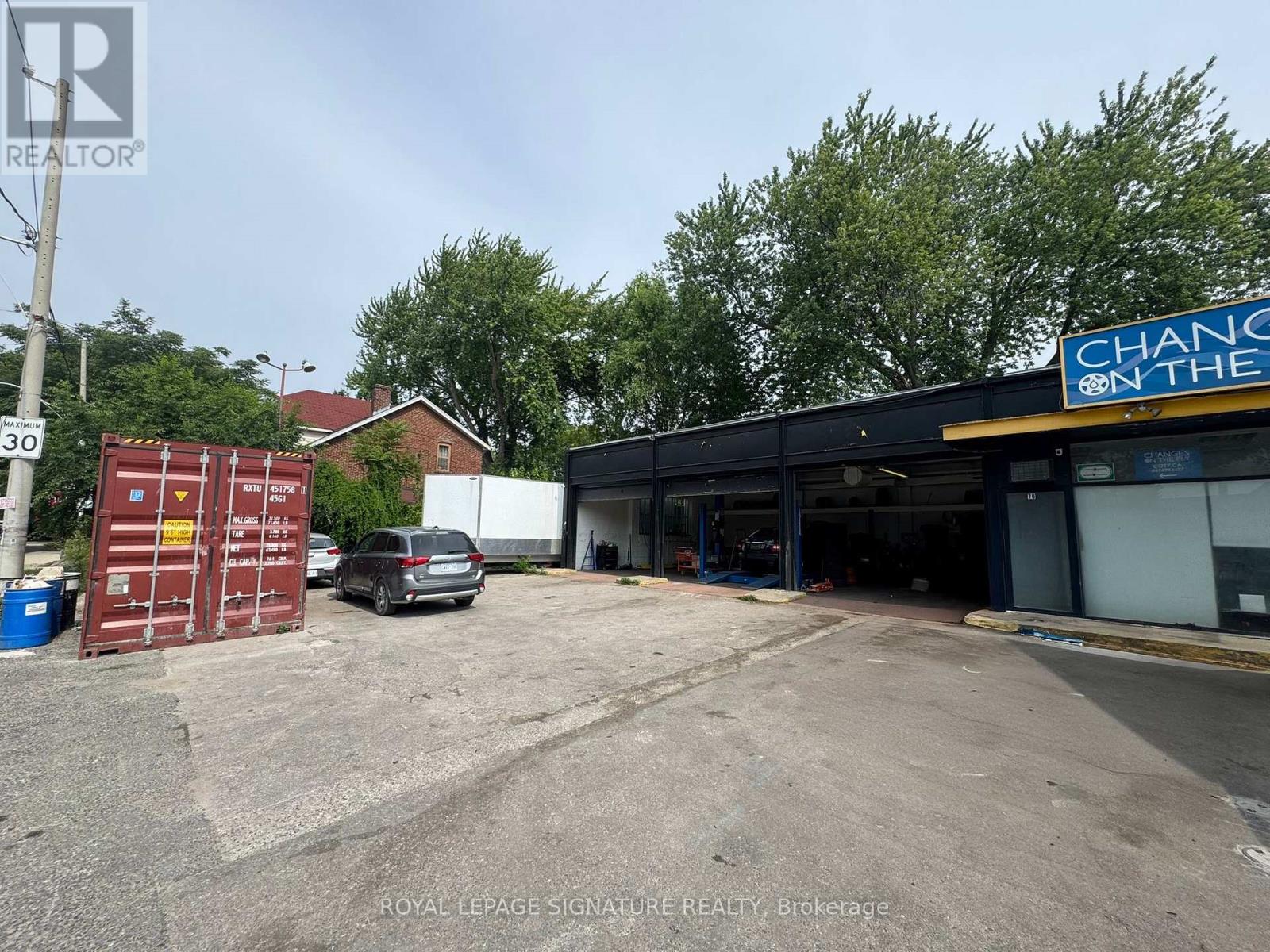 76 Kingston Road, Toronto, Ontario  M4L 1S6 - Photo 2 - E12714542