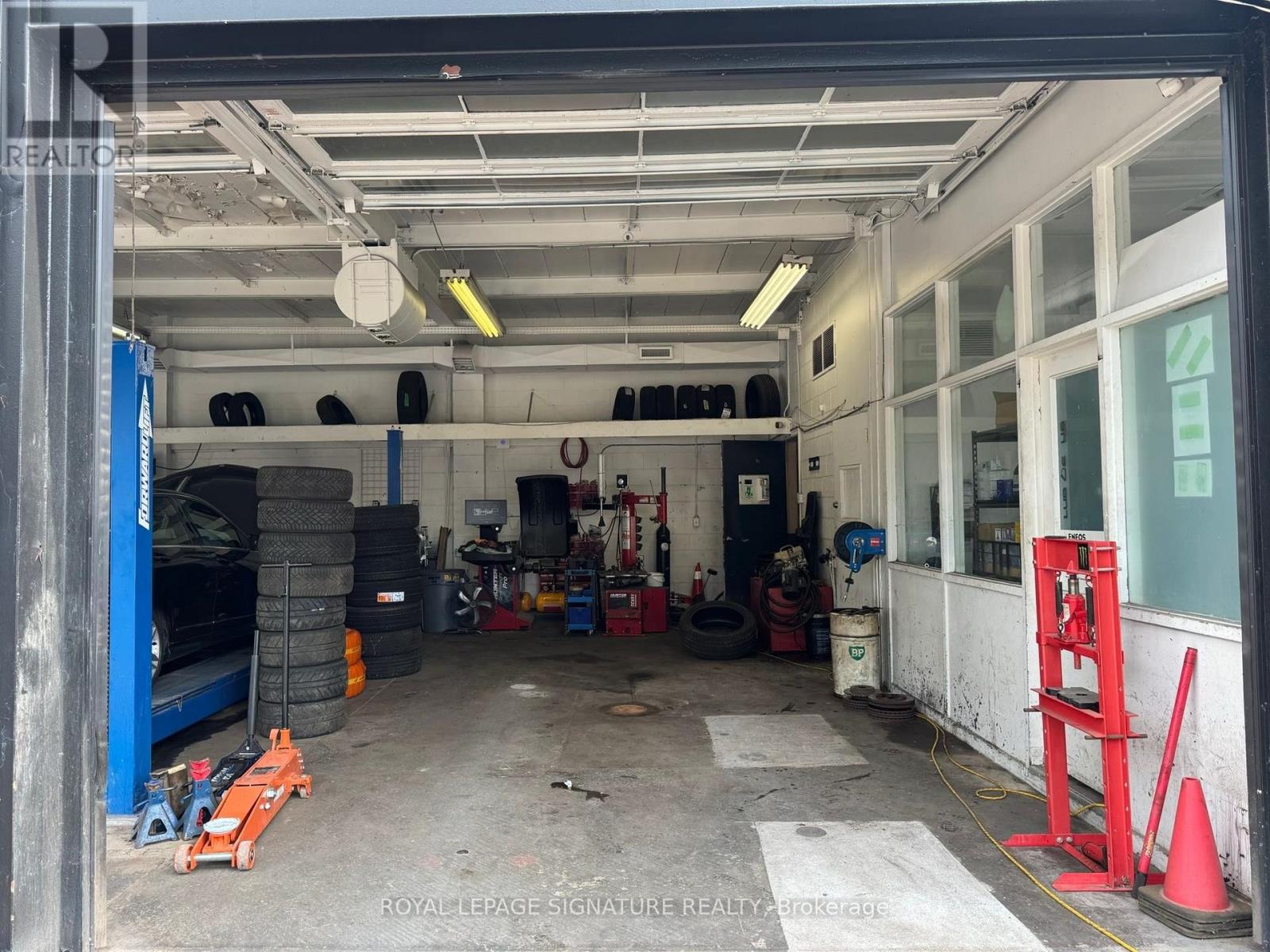 76 Kingston Road, Toronto, Ontario  M4L 1S6 - Photo 4 - E12714542