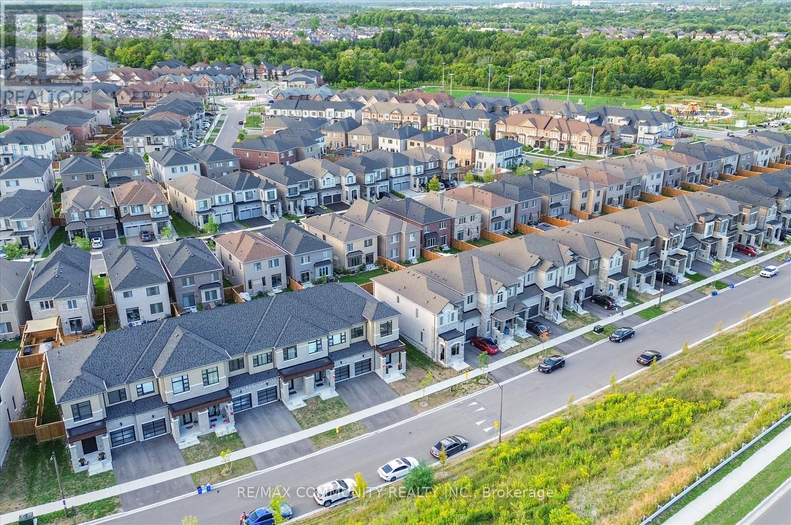 124 Ogston Crescent, Whitby, Ontario  L1P 0H3 - Photo 11 - E12714574