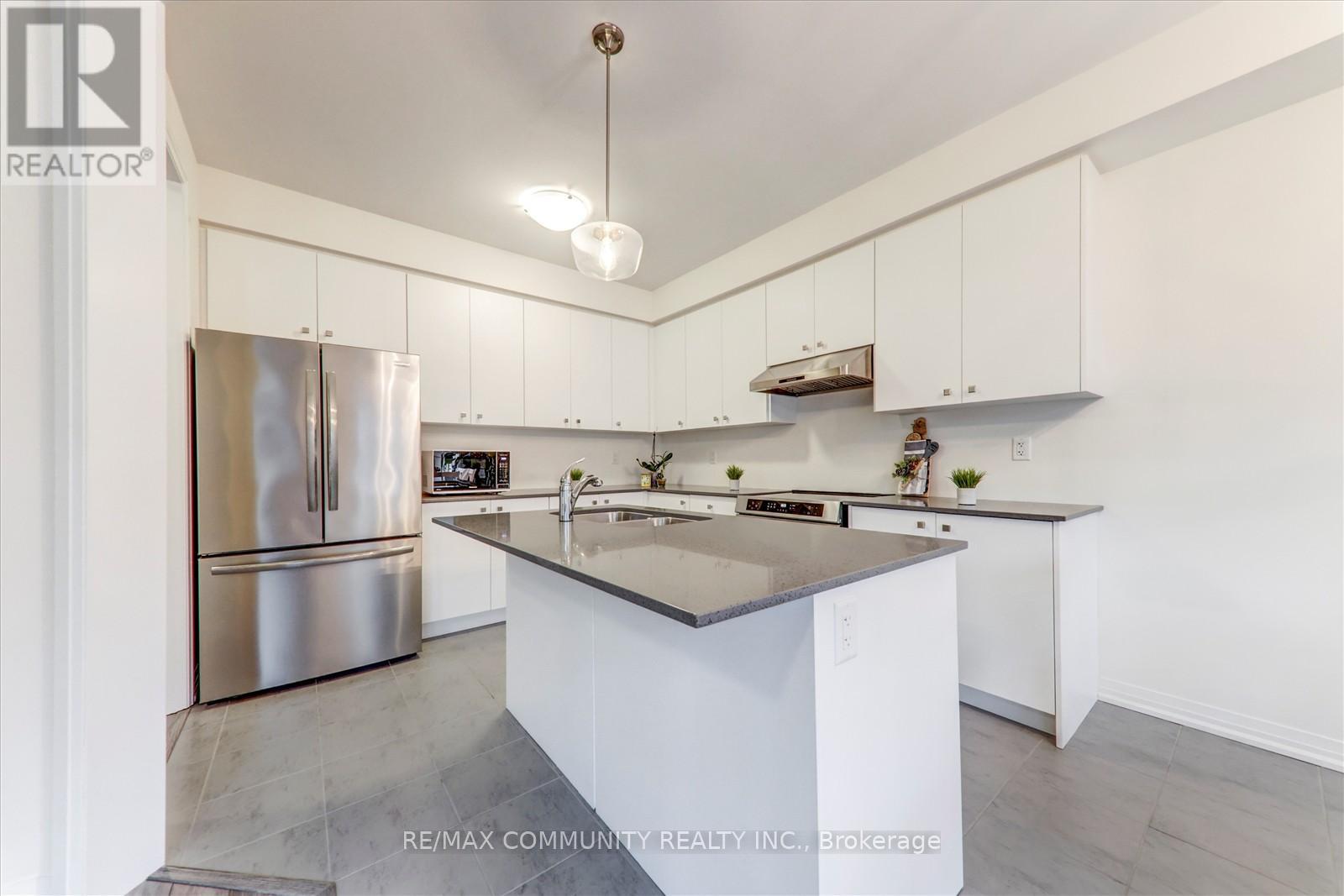 124 Ogston Crescent, Whitby, Ontario  L1P 0H3 - Photo 24 - E12714574