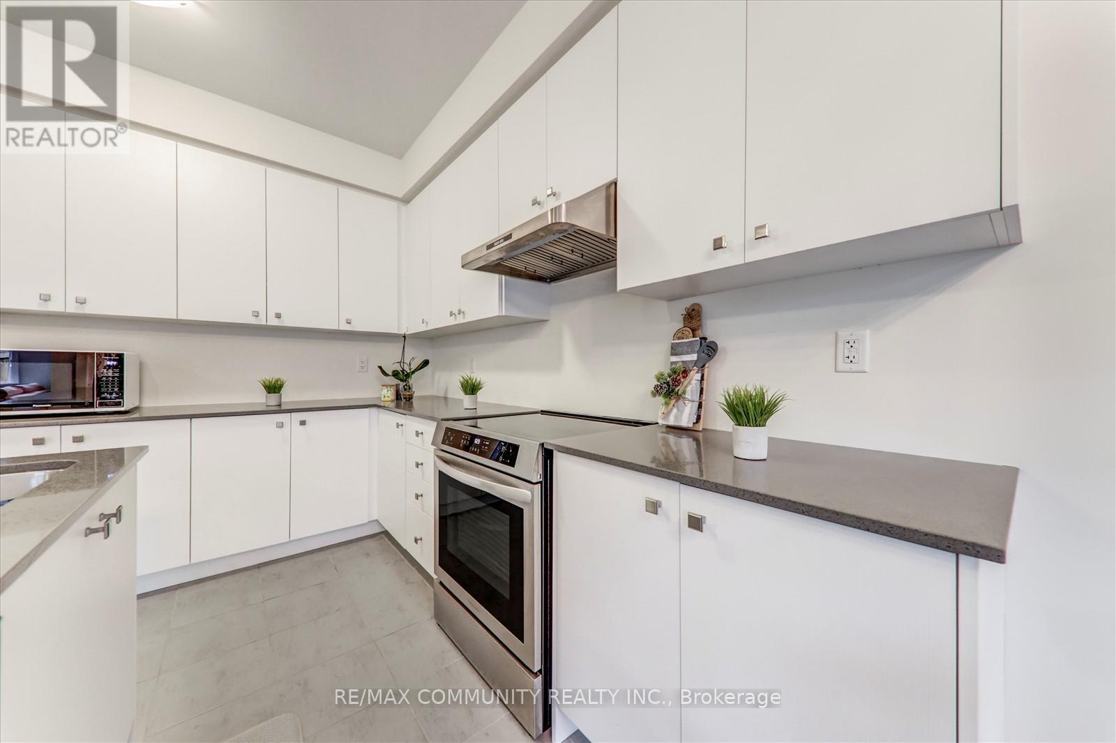 124 Ogston Crescent, Whitby, Ontario  L1P 0H3 - Photo 25 - E12714574