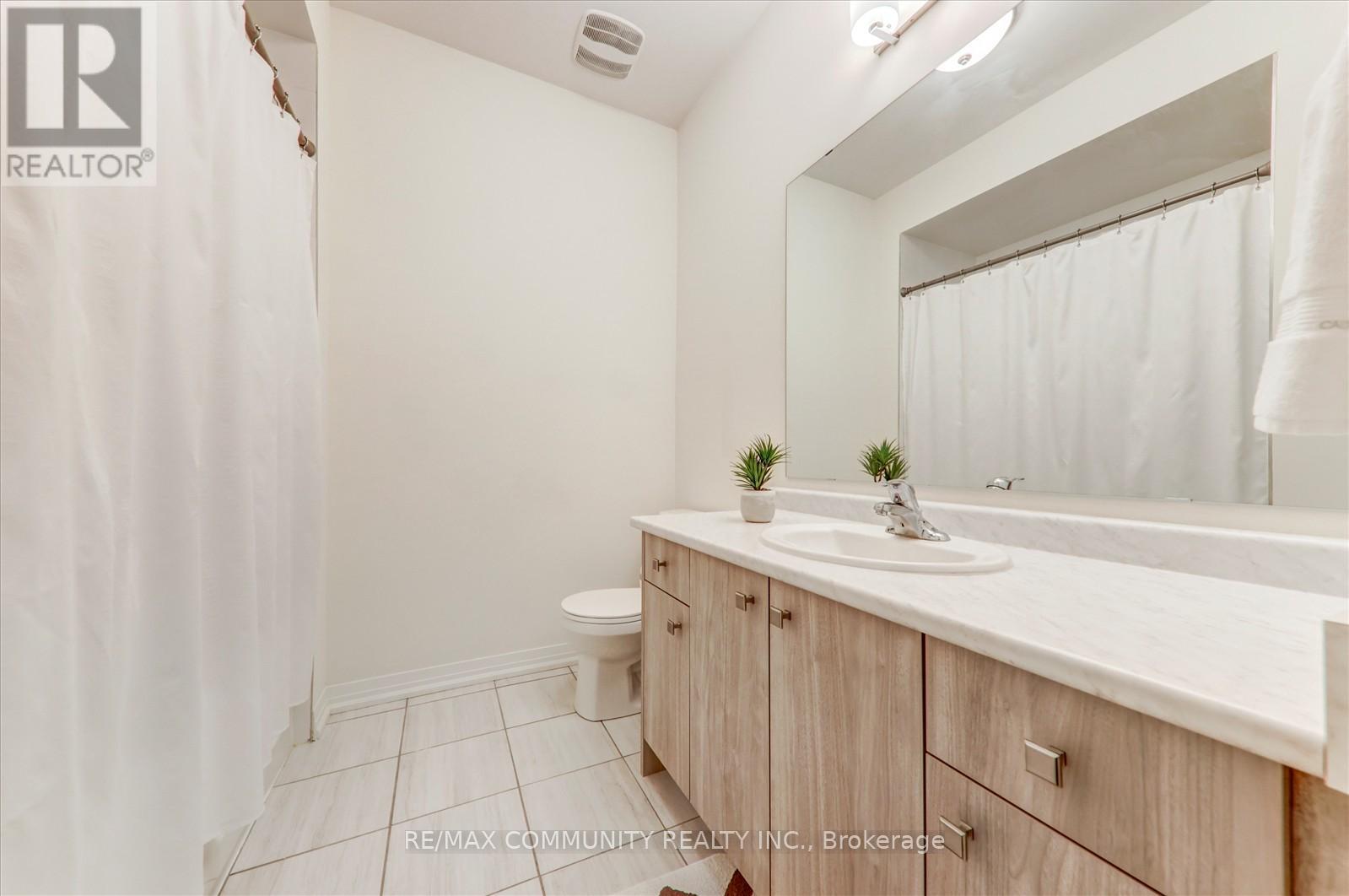 124 Ogston Crescent, Whitby, Ontario  L1P 0H3 - Photo 35 - E12714574