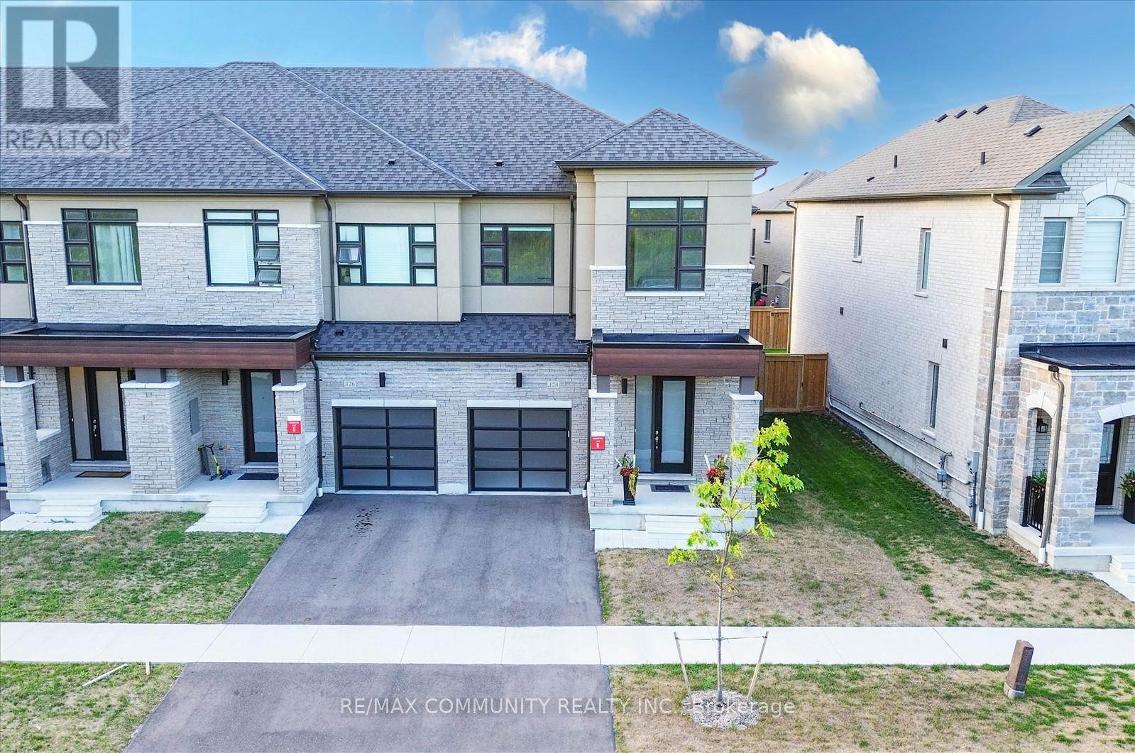 124 Ogston Crescent, Whitby, Ontario  L1P 0H3 - Photo 5 - E12714574