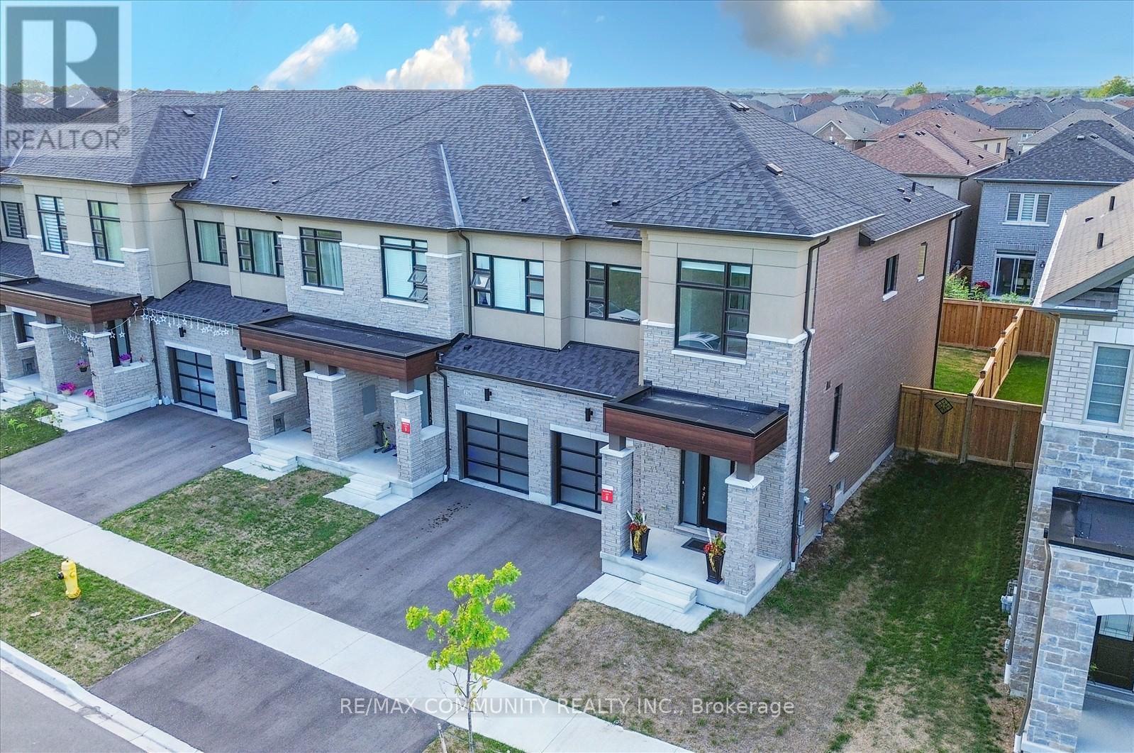 124 Ogston Crescent, Whitby, Ontario  L1P 0H3 - Photo 6 - E12714574