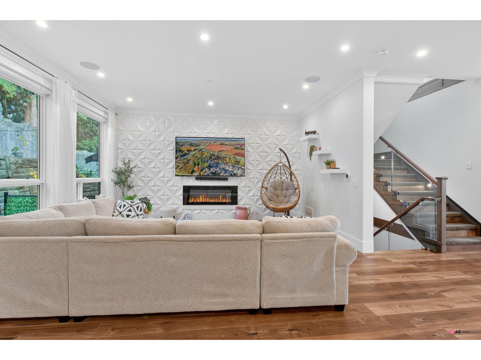 14902 35a Avenue, Surrey, British Columbia  V3Z 0N1 - Photo 11 - R3079675