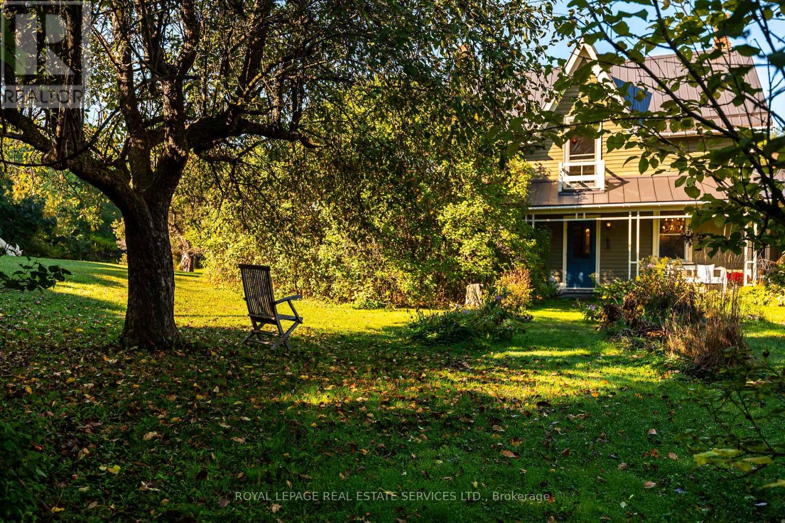 2414 Concession 3 Road, Caledon, Ontario  L0N 1P0 - Photo 3 - N12446886