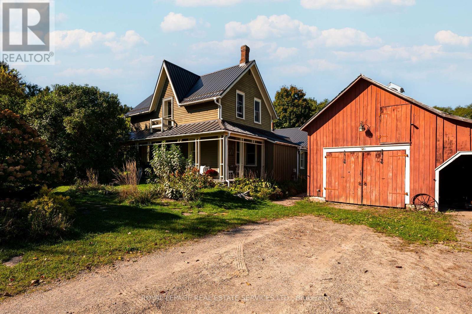 2414 Concession 3 Road, Caledon, Ontario  L0N 1P0 - Photo 2 - N12446886