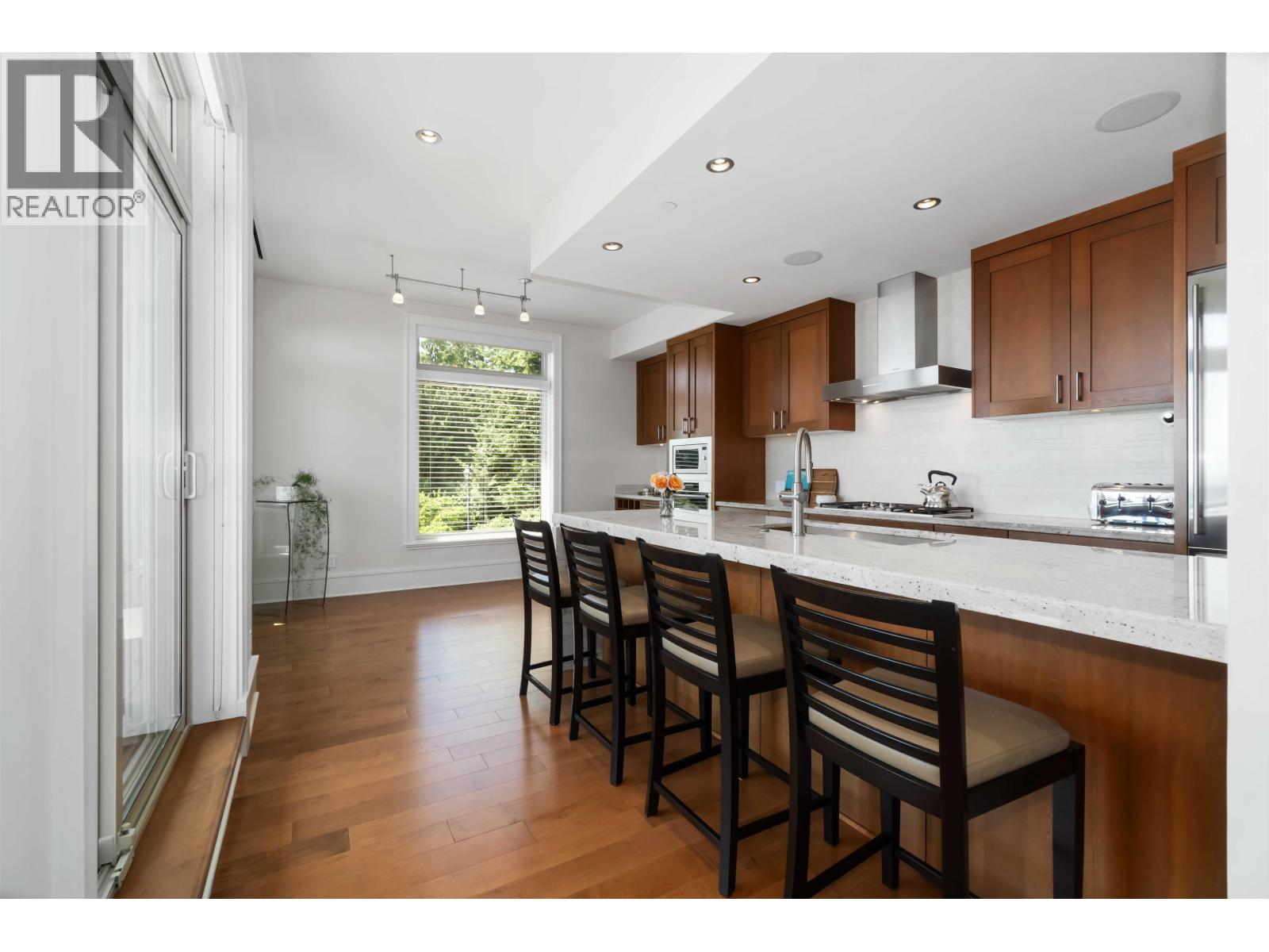 304 2535 Garden Court, West Vancouver, British Columbia  V7S 0A1 - Photo 14 - R3081420