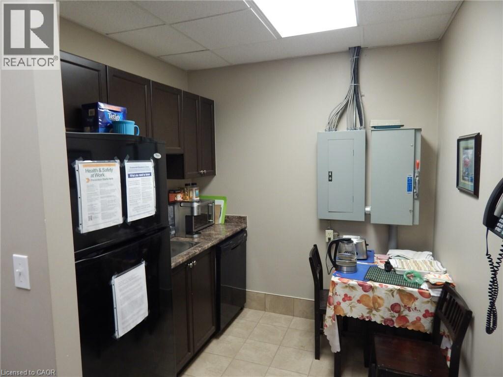 301 Fruitland Road Unit# 8a, Stoney Creek, Ontario  L8E 5M1 - Photo 3 - 40798609