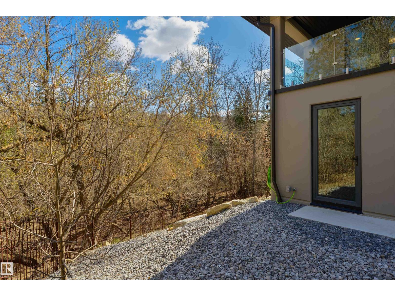 9213 97 St Nw, Edmonton, Alberta  T6E 3L1 - Photo 51 - E4470575