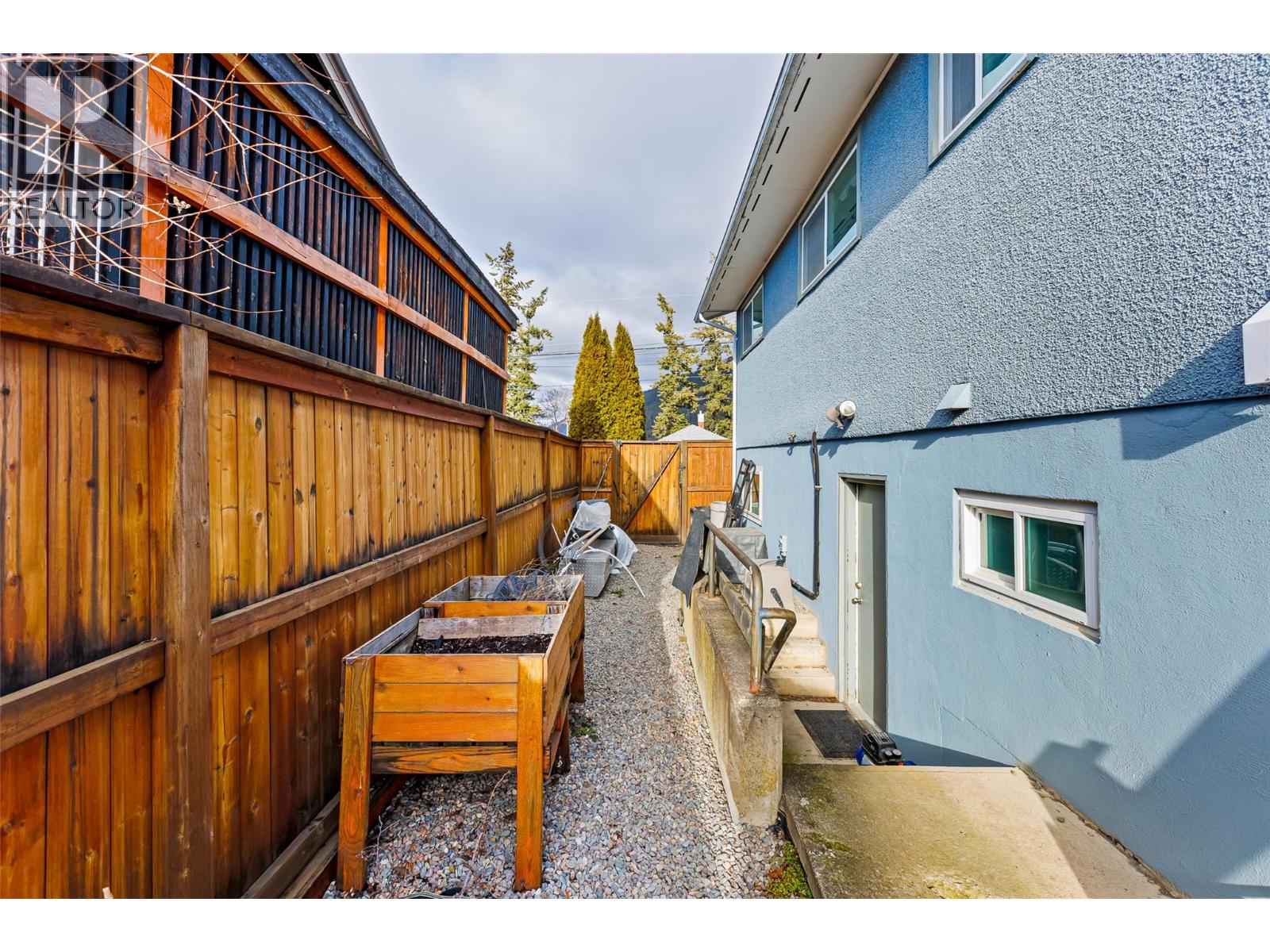 715 9th Avenue N, Creston, British Columbia  V0B 1G4 - Photo 32 - 10373080