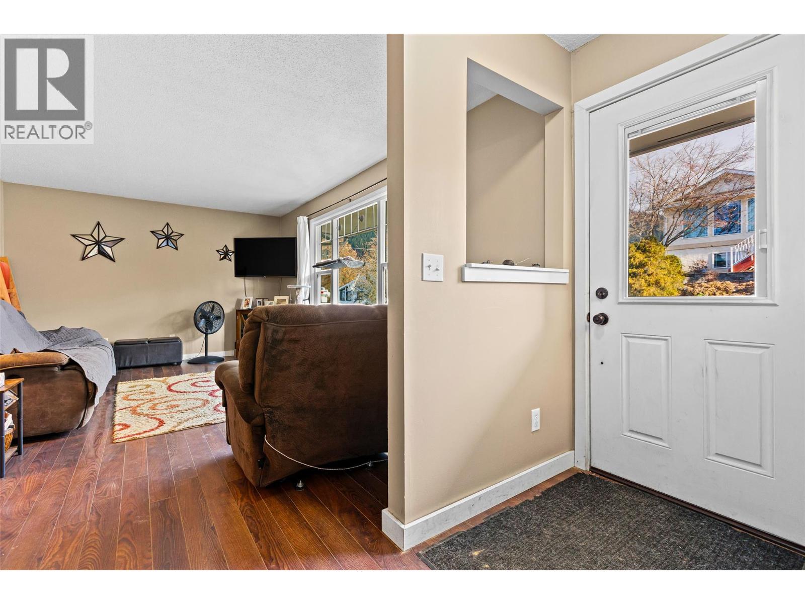 715 9th Avenue N, Creston, British Columbia  V0B 1G4 - Photo 6 - 10373080