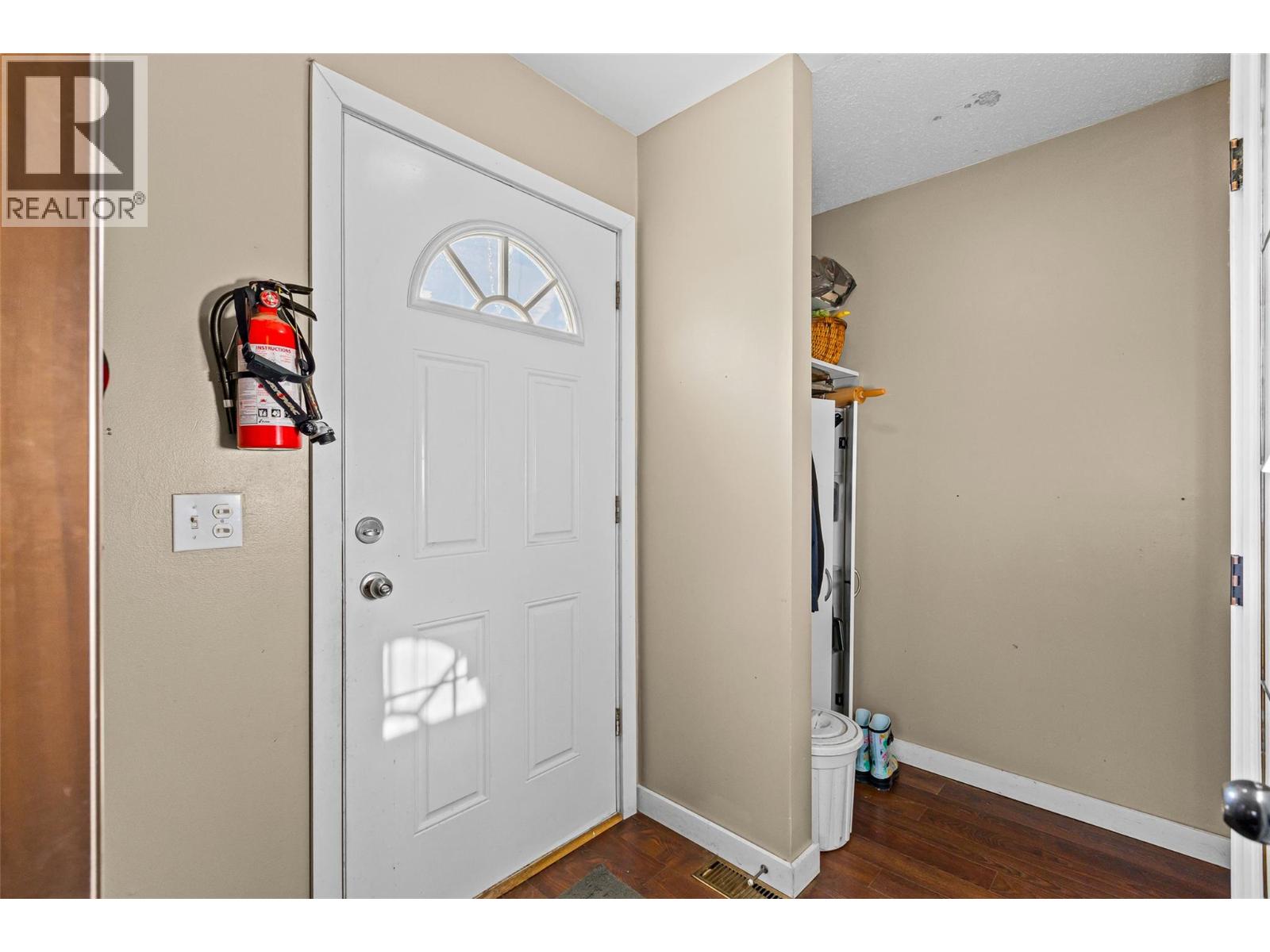 715 9th Avenue N, Creston, British Columbia  V0B 1G4 - Photo 18 - 10373080