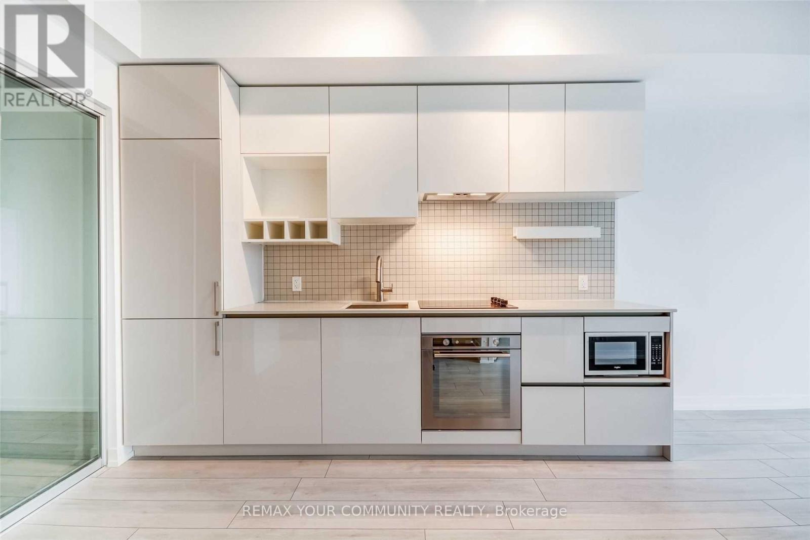 1808 - 898 Portage Parkway, Vaughan, Ontario  L4K 0J6 - Photo 5 - N12714572