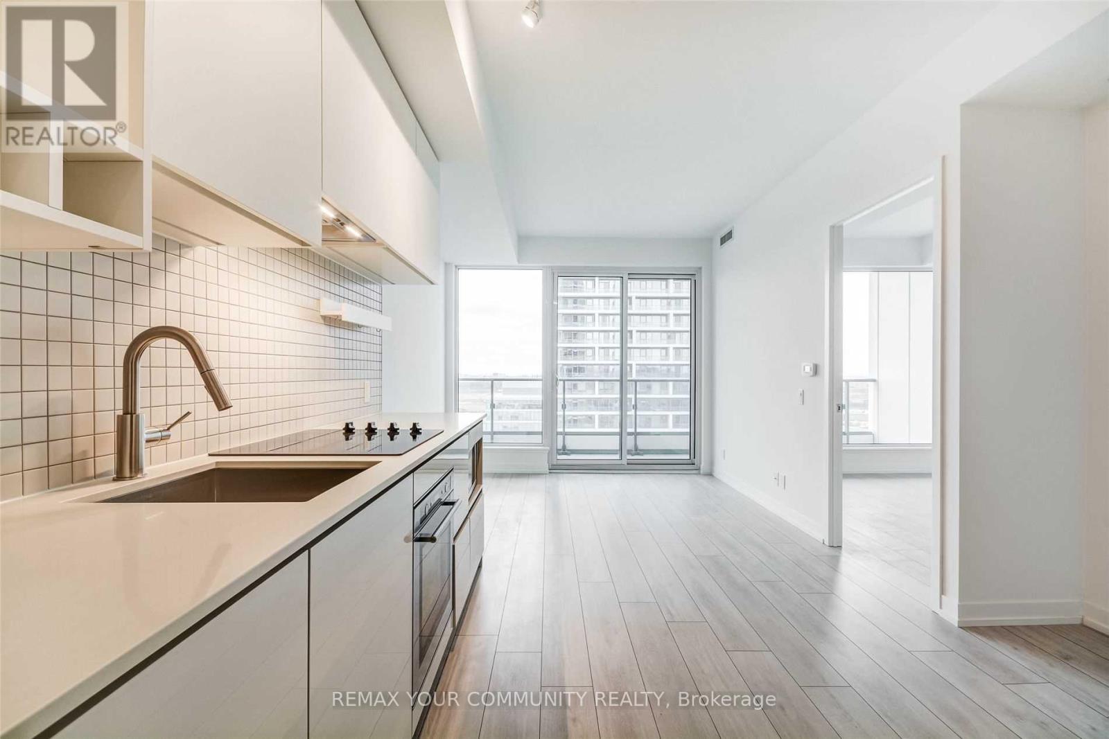 1808 - 898 Portage Parkway, Vaughan, Ontario  L4K 0J6 - Photo 6 - N12714572