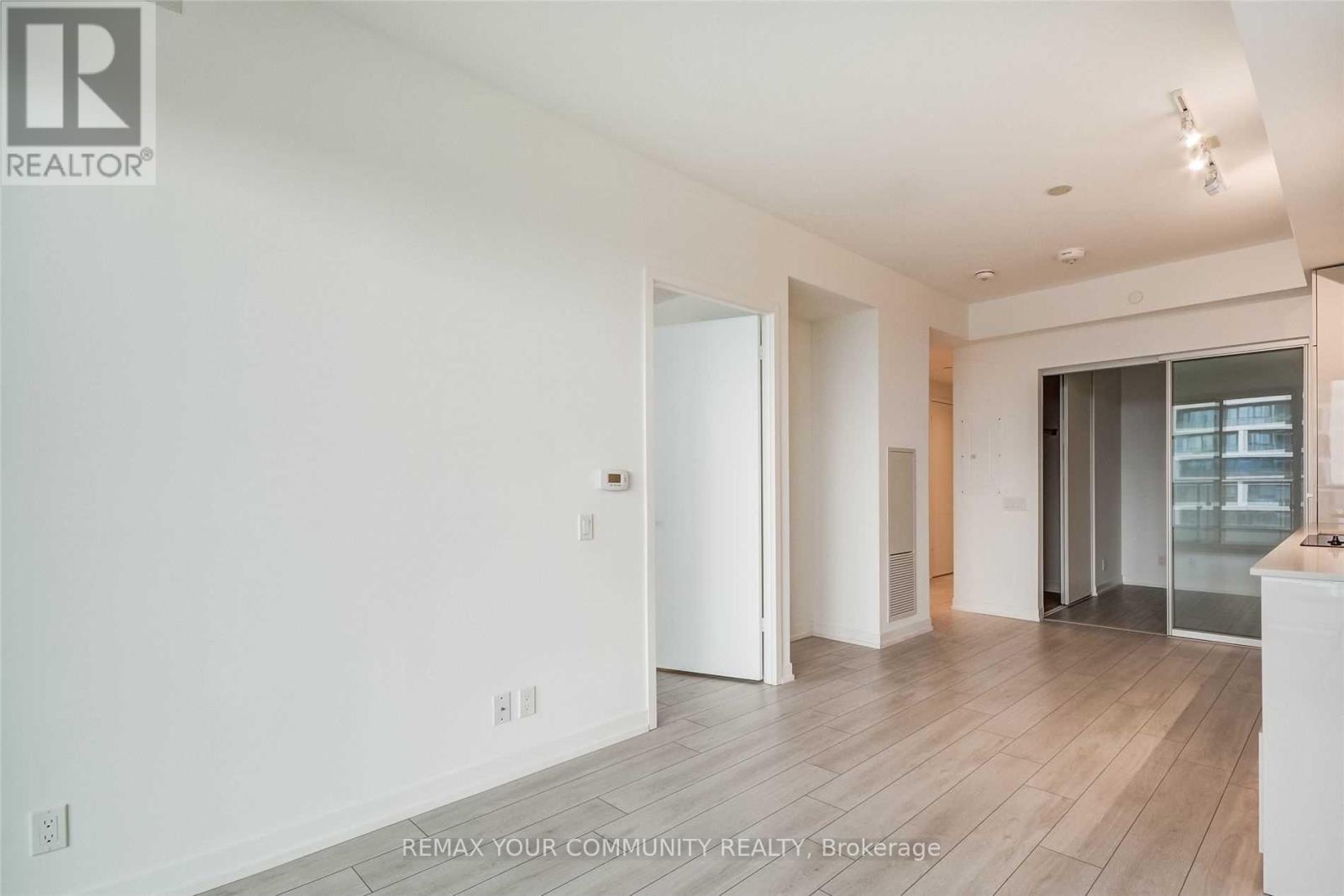 1808 - 898 Portage Parkway, Vaughan, Ontario  L4K 0J6 - Photo 9 - N12714572