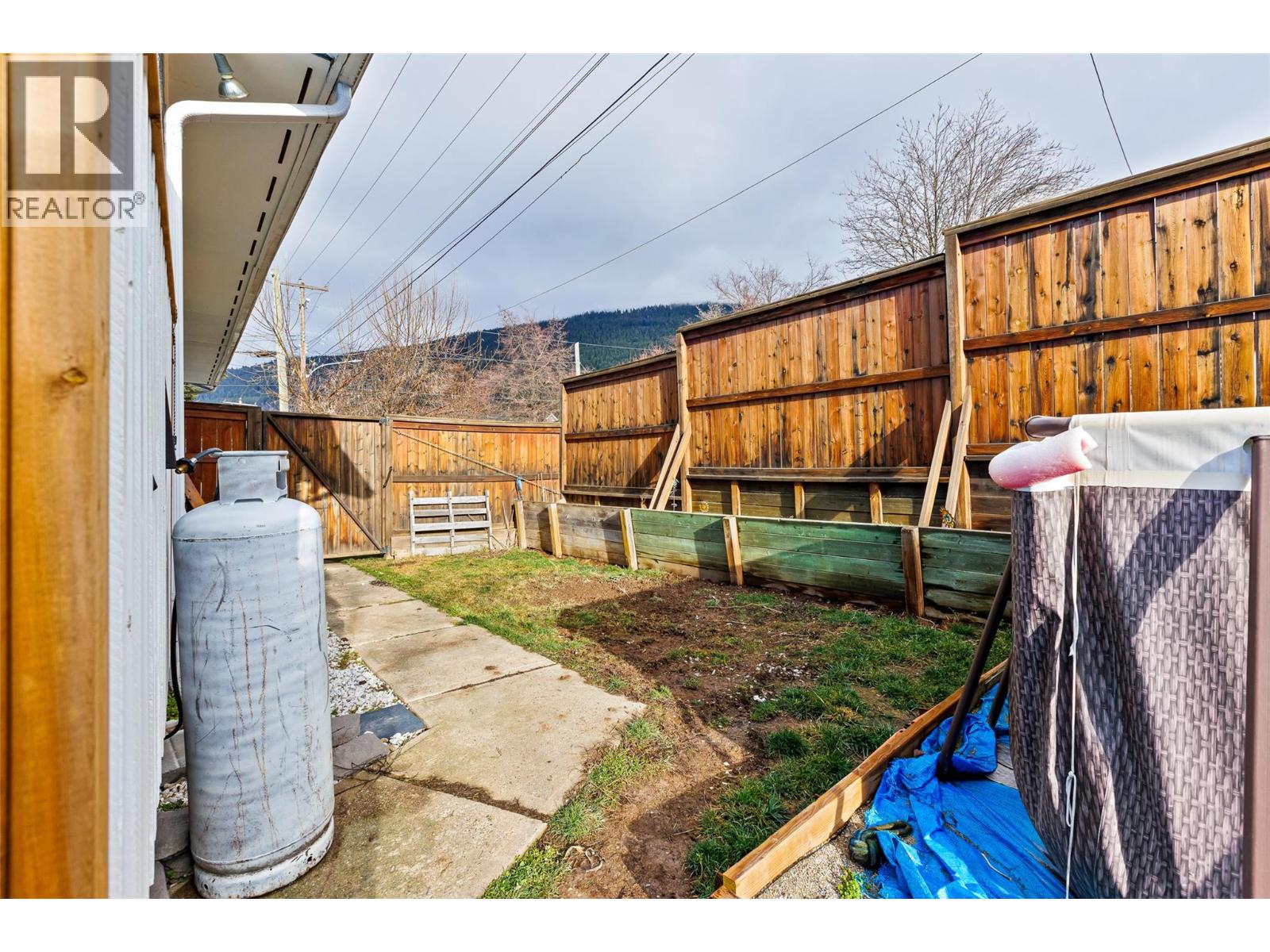 715 9th Avenue N, Creston, British Columbia  V0B 1G4 - Photo 28 - 10373080