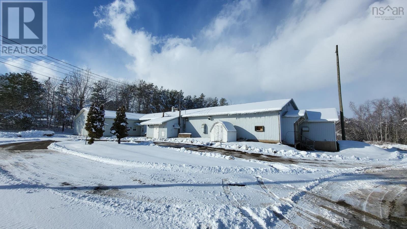 9565 Commercial Street, New Minas, Nova Scotia