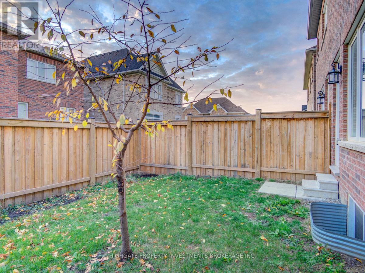 Lower - 418 Queen Mary Drive, Brampton, Ontario  L7A 4K5 - Photo 10 - W12714548