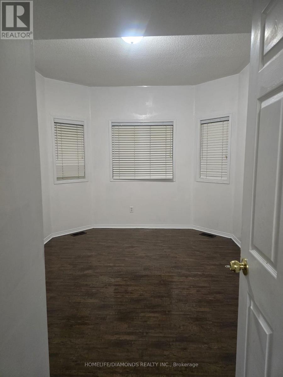 Upper - 39 Capistro Street, Brampton, Ontario  L7A 3H6 - Photo 13 - W12714550