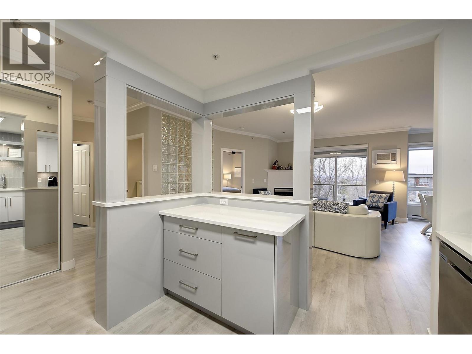 1960 Enterprise Way Unit# 412, Kelowna, British Columbia  V1Y 9S5 - Photo 12 - 10373295