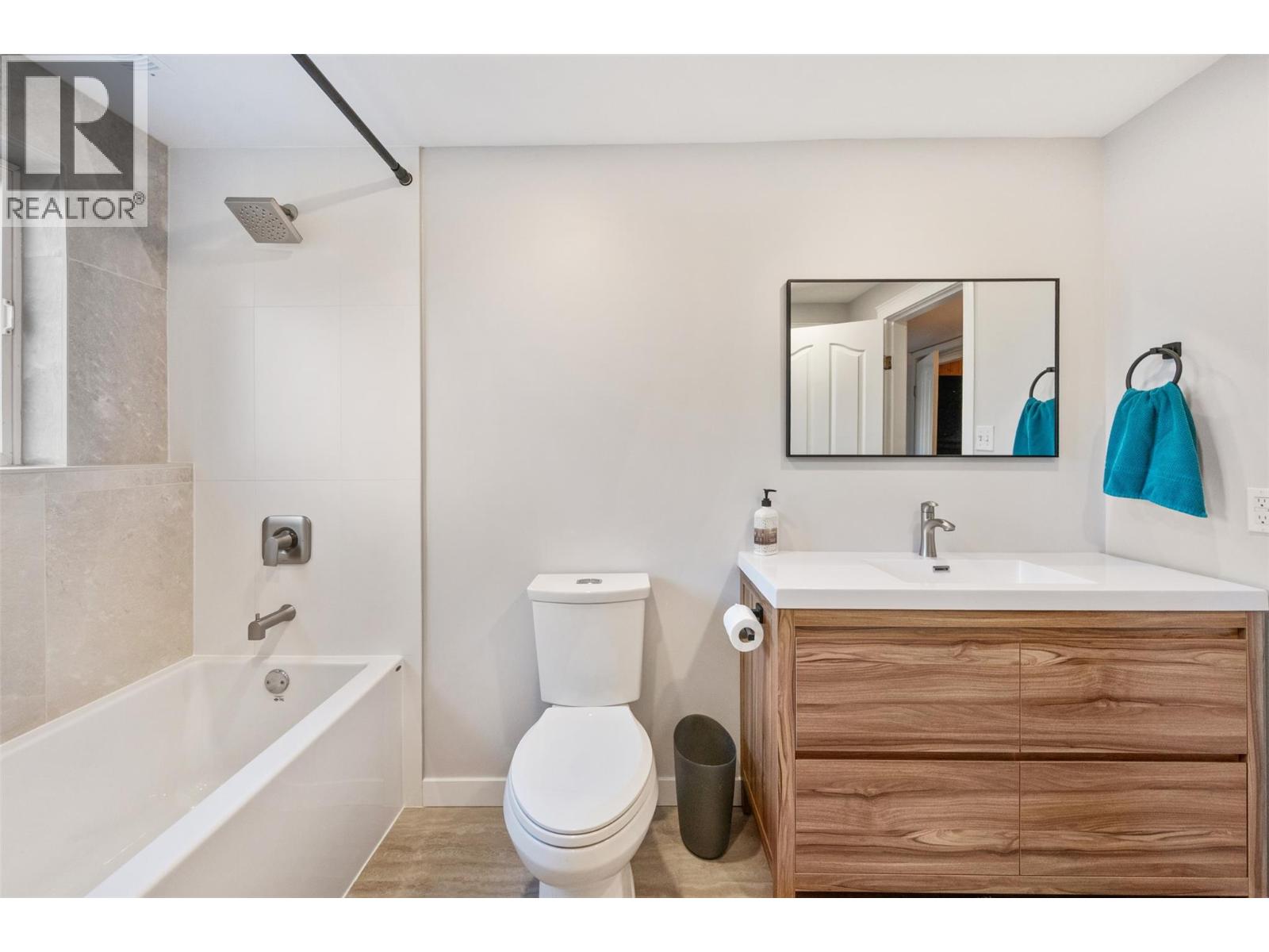 1721 Wallis Road, Okanagan Falls, British Columbia  V0H 1R2 - Photo 66 - 10373227