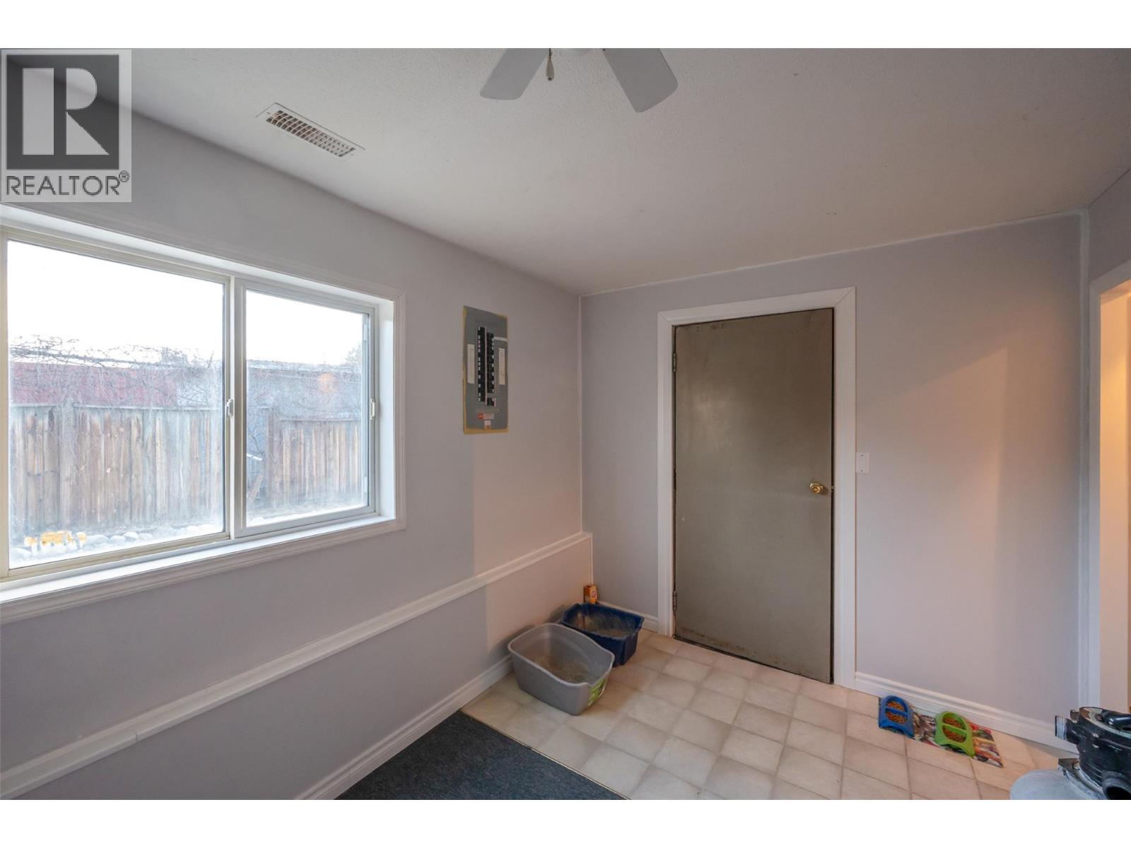 1721 Wallis Road, Okanagan Falls, British Columbia  V0H 1R2 - Photo 75 - 10373227