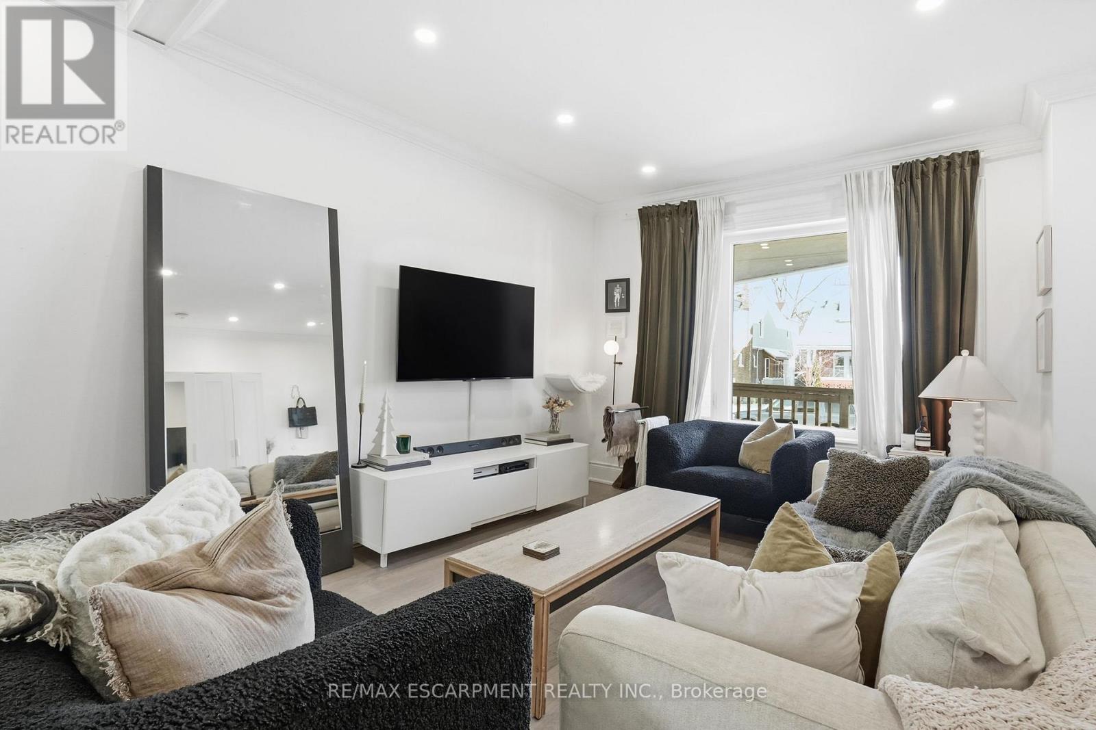 110 Kensington Avenue S, Hamilton, Ontario  L8M 3H3 - Photo 7 - X12714562