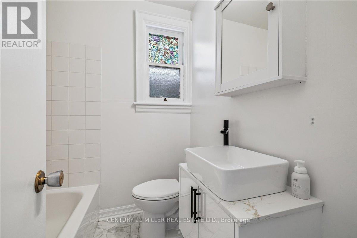 59 Longwood Road N, Hamilton, Ontario  L8S 3V2 - Photo 10 - X12714608