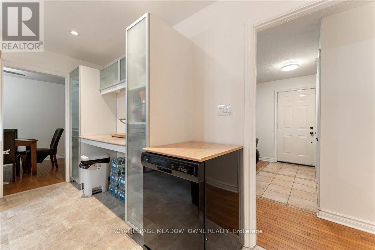 1263 Highway 5 W, Hamilton, Ontario  L9H 5E1 - Photo 11 - X12714626