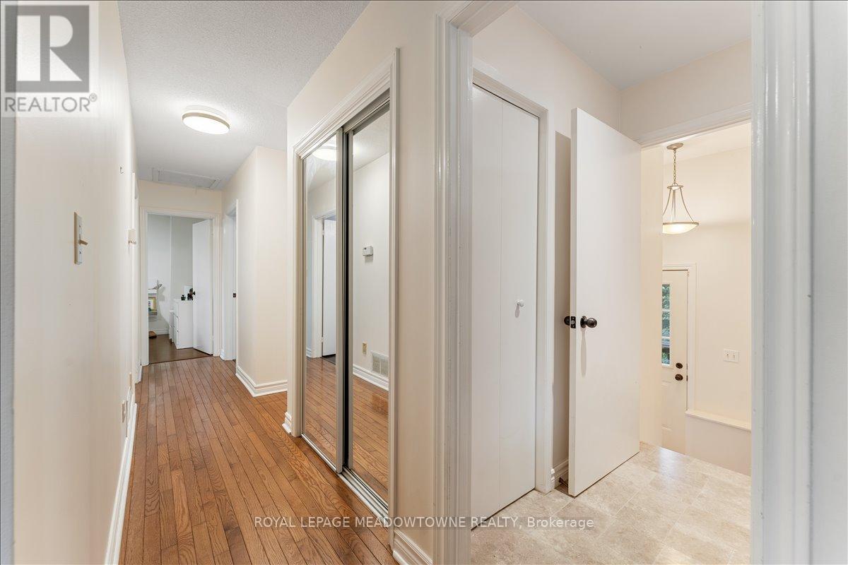 1263 Highway 5 W, Hamilton, Ontario  L9H 5E1 - Photo 12 - X12714626