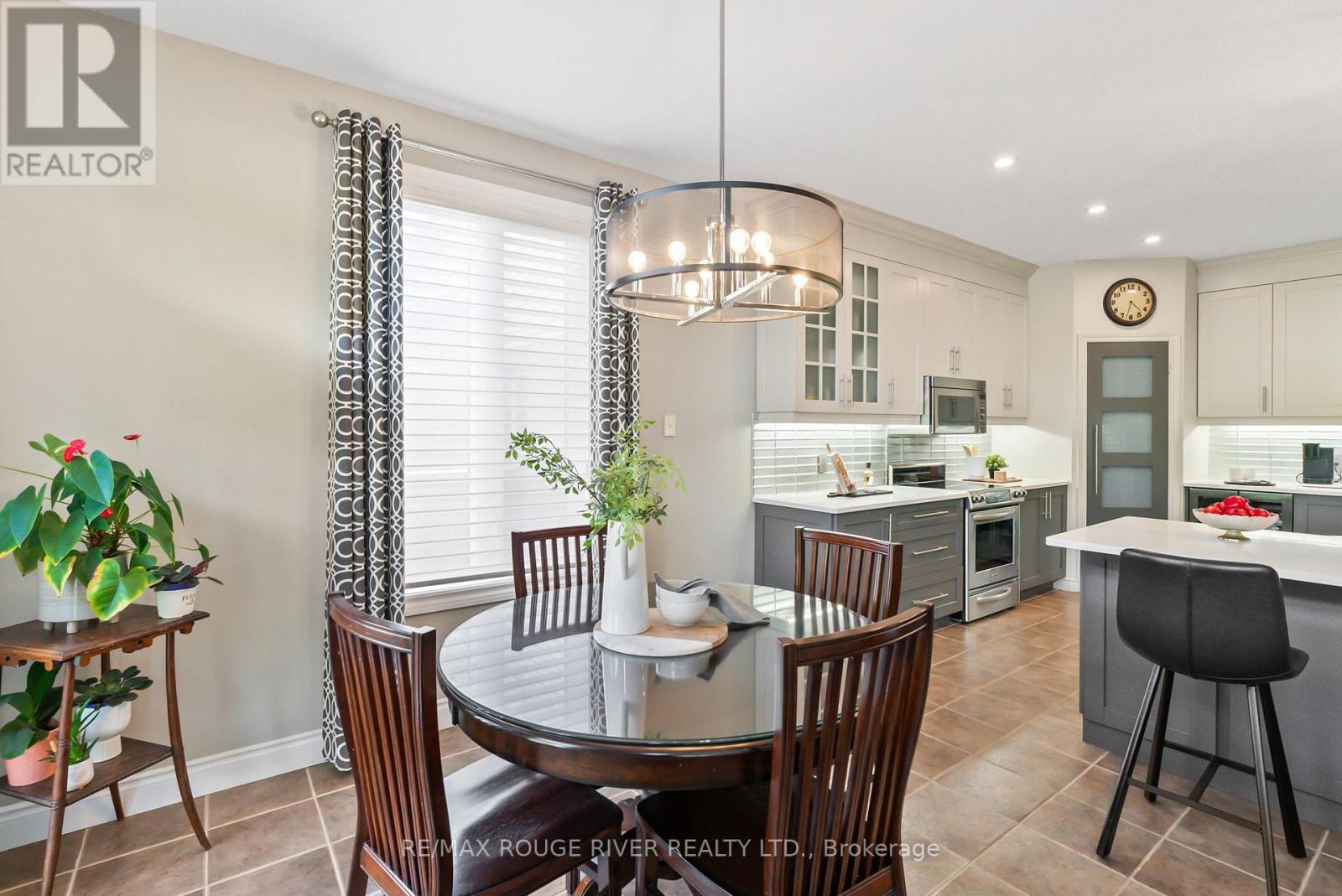 350 Raike Drive, Oshawa, Ontario  L1L 0B1 - Photo 15 - E12714716