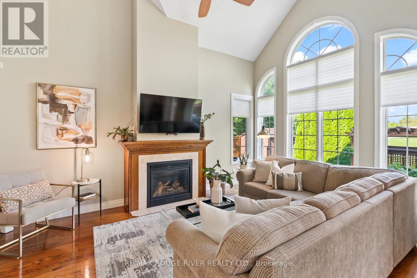 350 Raike Drive, Oshawa, Ontario  L1L 0B1 - Photo 17 - E12714716