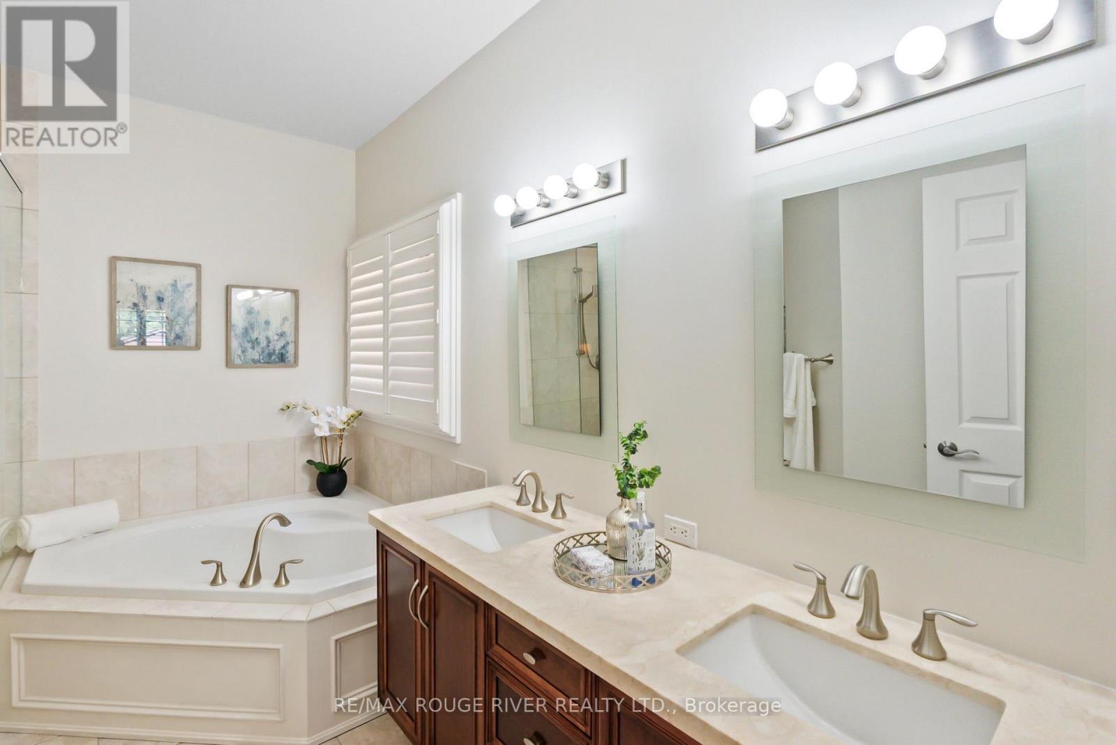 350 Raike Drive, Oshawa, Ontario  L1L 0B1 - Photo 22 - E12714716