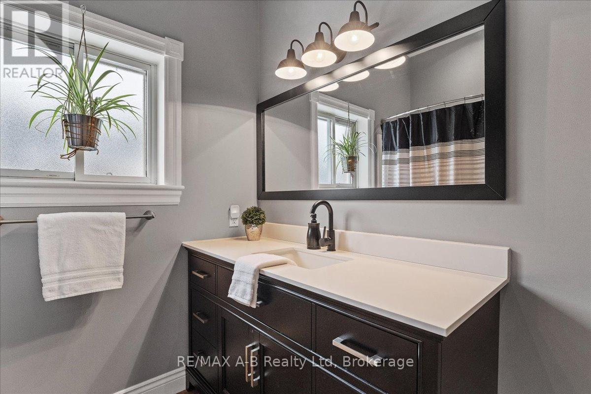 231 West Gore Street, Stratford, Ontario  N5A 1K7 - Photo 26 - X12714830