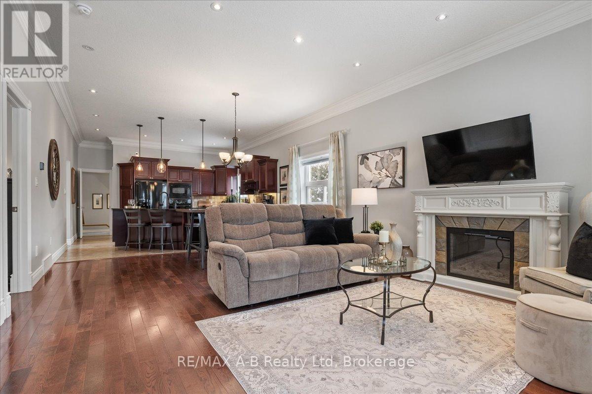 231 West Gore Street, Stratford, Ontario  N5A 1K7 - Photo 6 - X12714830