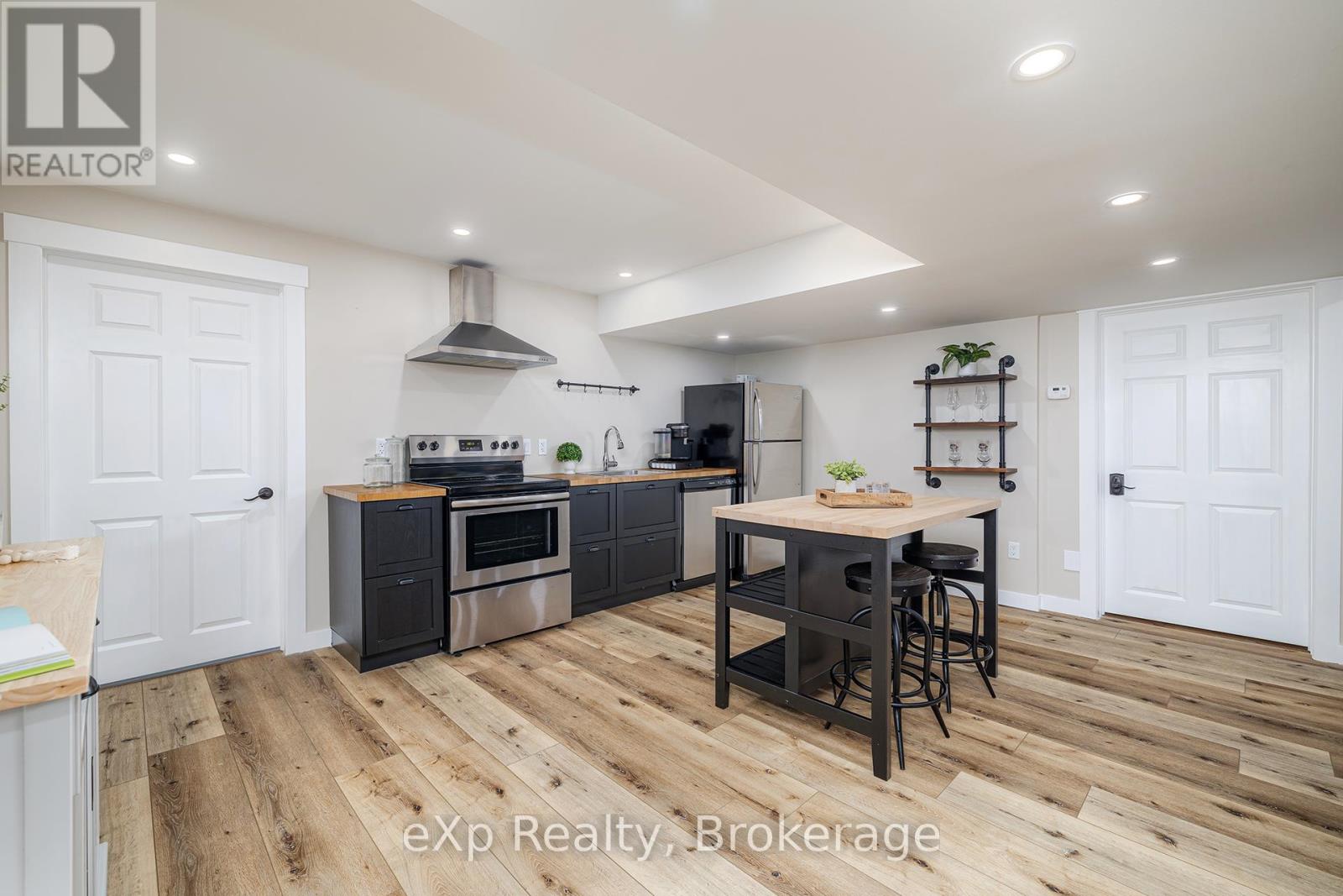 880 Wood Drive, North Perth, Ontario  N4W 0B7 - Photo 34 - X12714852