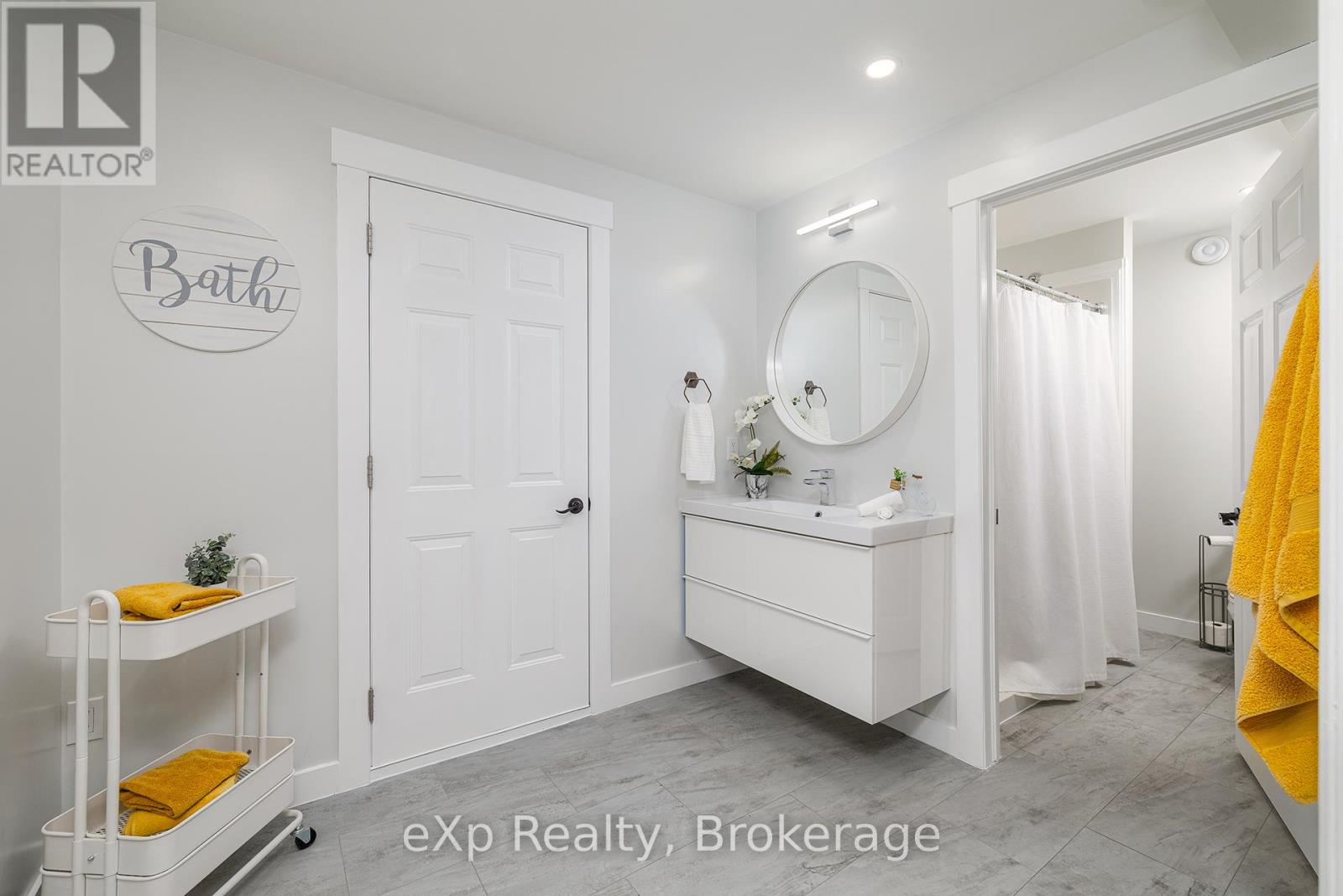 880 Wood Drive, North Perth, Ontario  N4W 0B7 - Photo 39 - X12714852