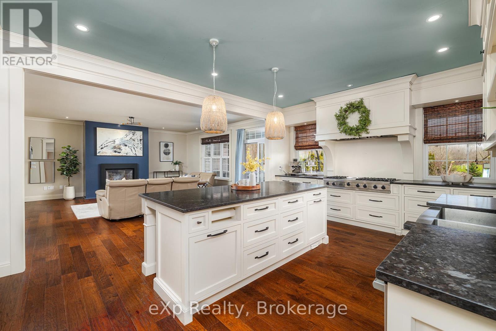 880 Wood Drive, North Perth, Ontario  N4W 0B7 - Photo 8 - X12714852