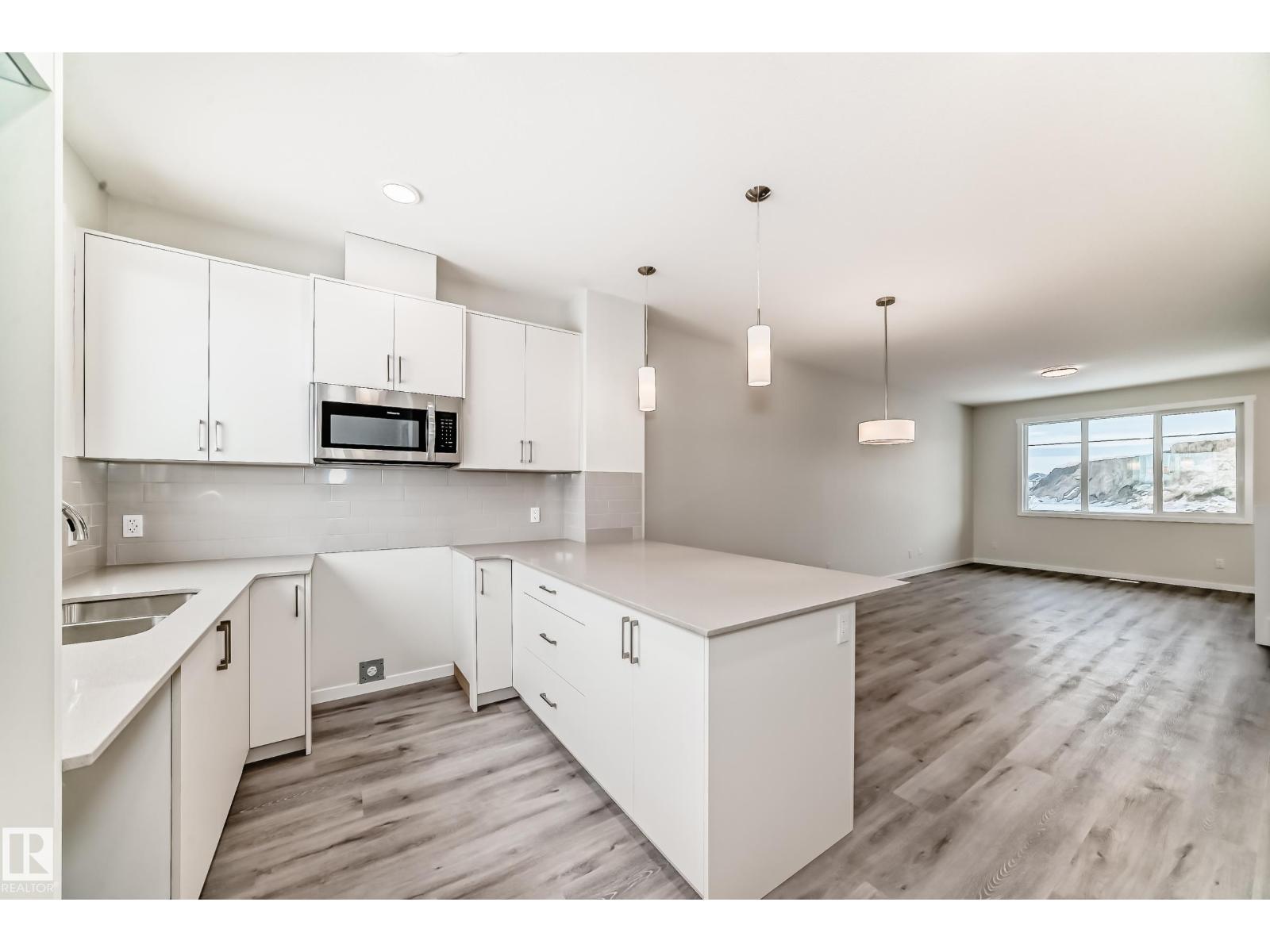 326 Edgemont Dr Nw, Edmonton, Alberta  T6M 3G7 - Photo 2 - E4459426