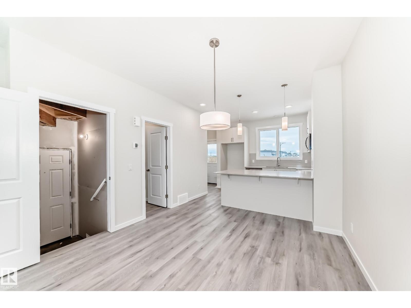 326 Edgemont Dr Nw, Edmonton, Alberta  T6M 3G7 - Photo 11 - E4459426