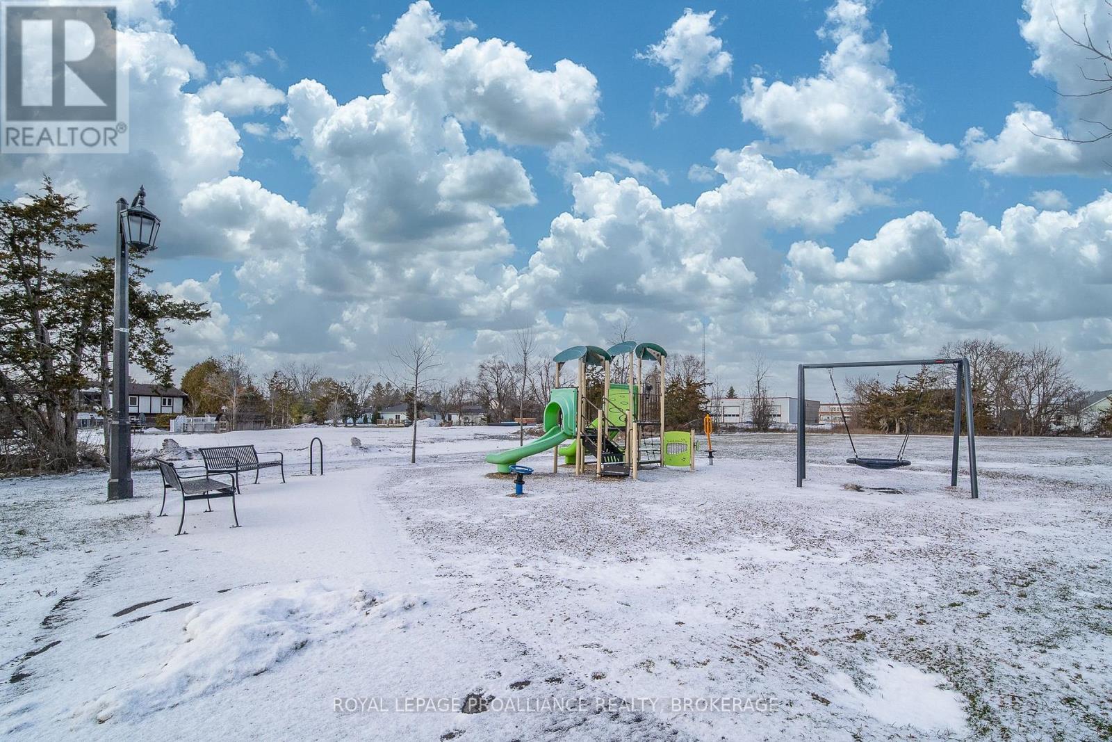 40 Tegan Court, Loyalist, Ontario  K0H 2H0 - Photo 10 - X12714740