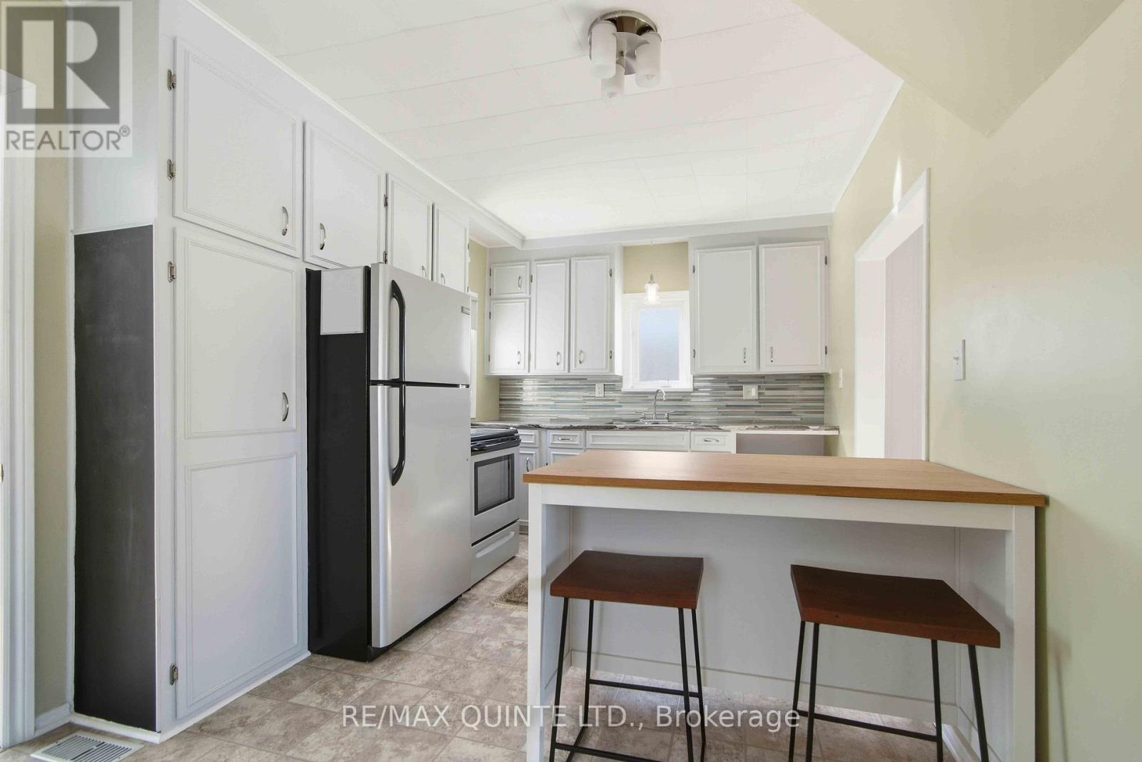 9 Wilkins Street, Belleville, Ontario  K8P 1P2 - Photo 7 - X12714634