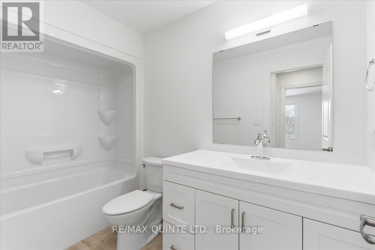 99 Buchanan Street, Prince Edward County, Ontario  K0K 2T0 - Photo 18 - X12714814