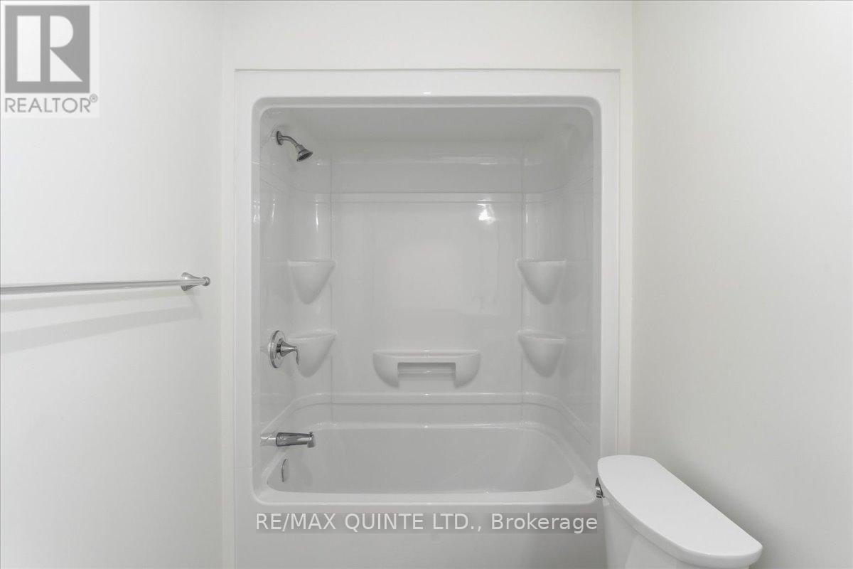 99 Buchanan Street, Prince Edward County, Ontario  K0K 2T0 - Photo 19 - X12714814