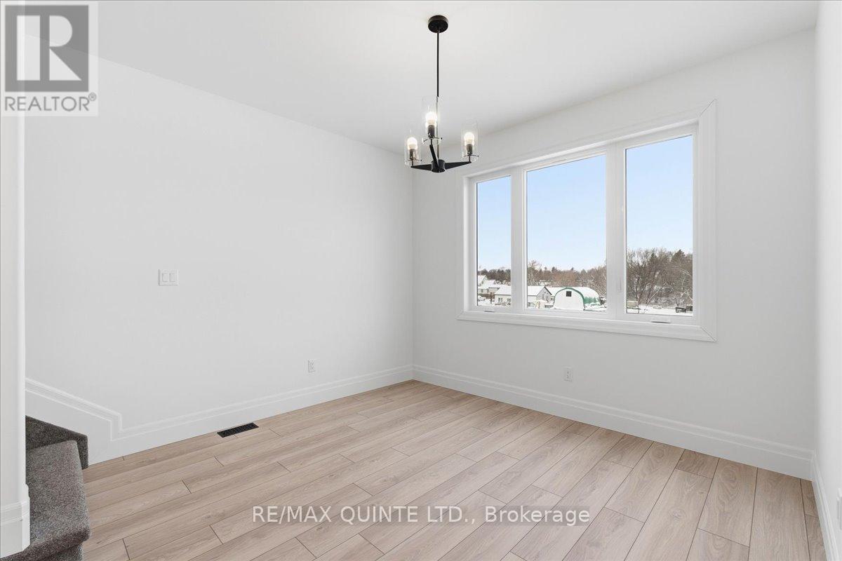 113 Buchanan Street, Prince Edward County, Ontario  K0K 2T0 - Photo 12 - X12714828